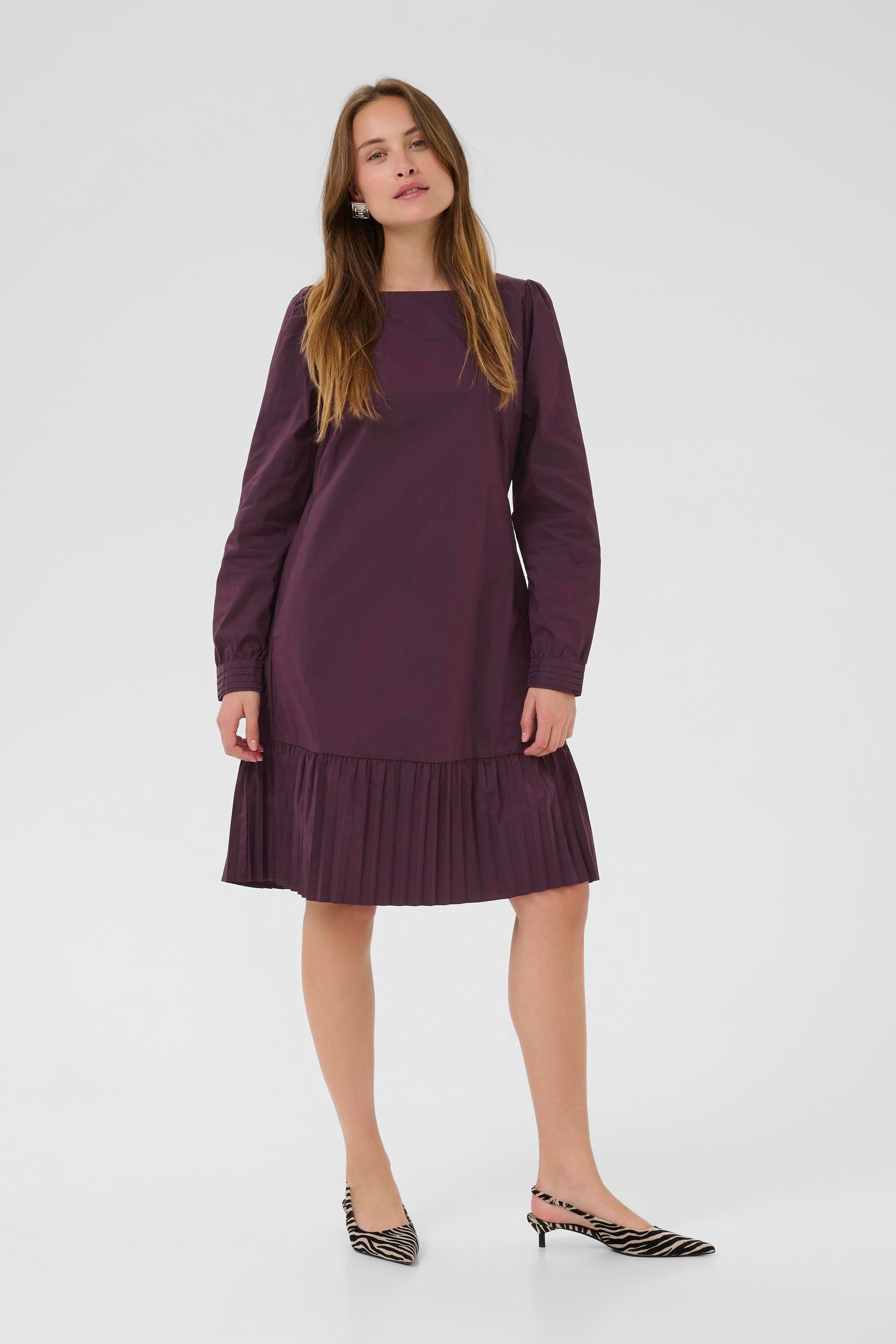 CUbeate Dress LOOKBOOK FRONT 50111419-192118