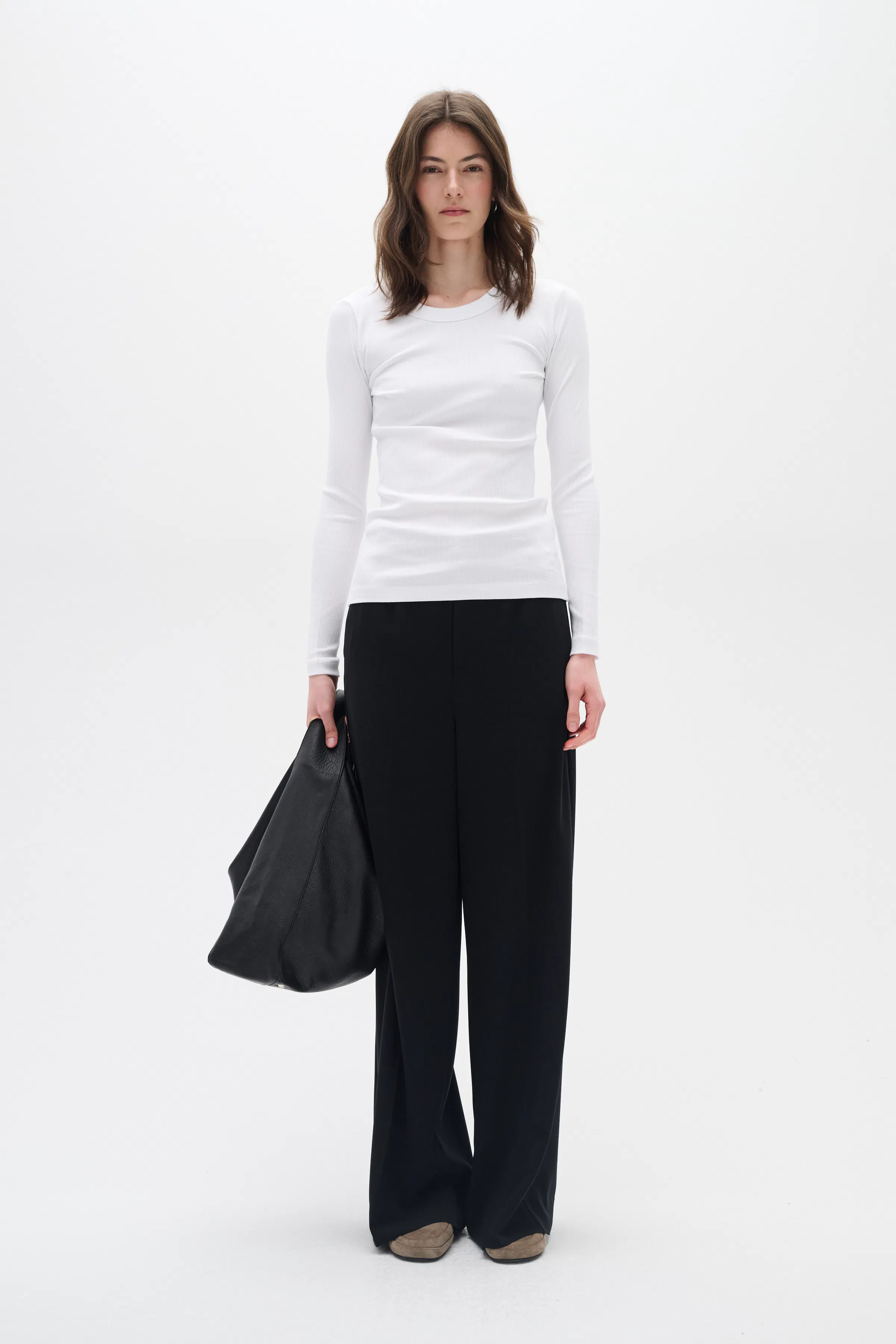 DagnaIW T-shirt LOOKBOOK FRONT 30106649-300001