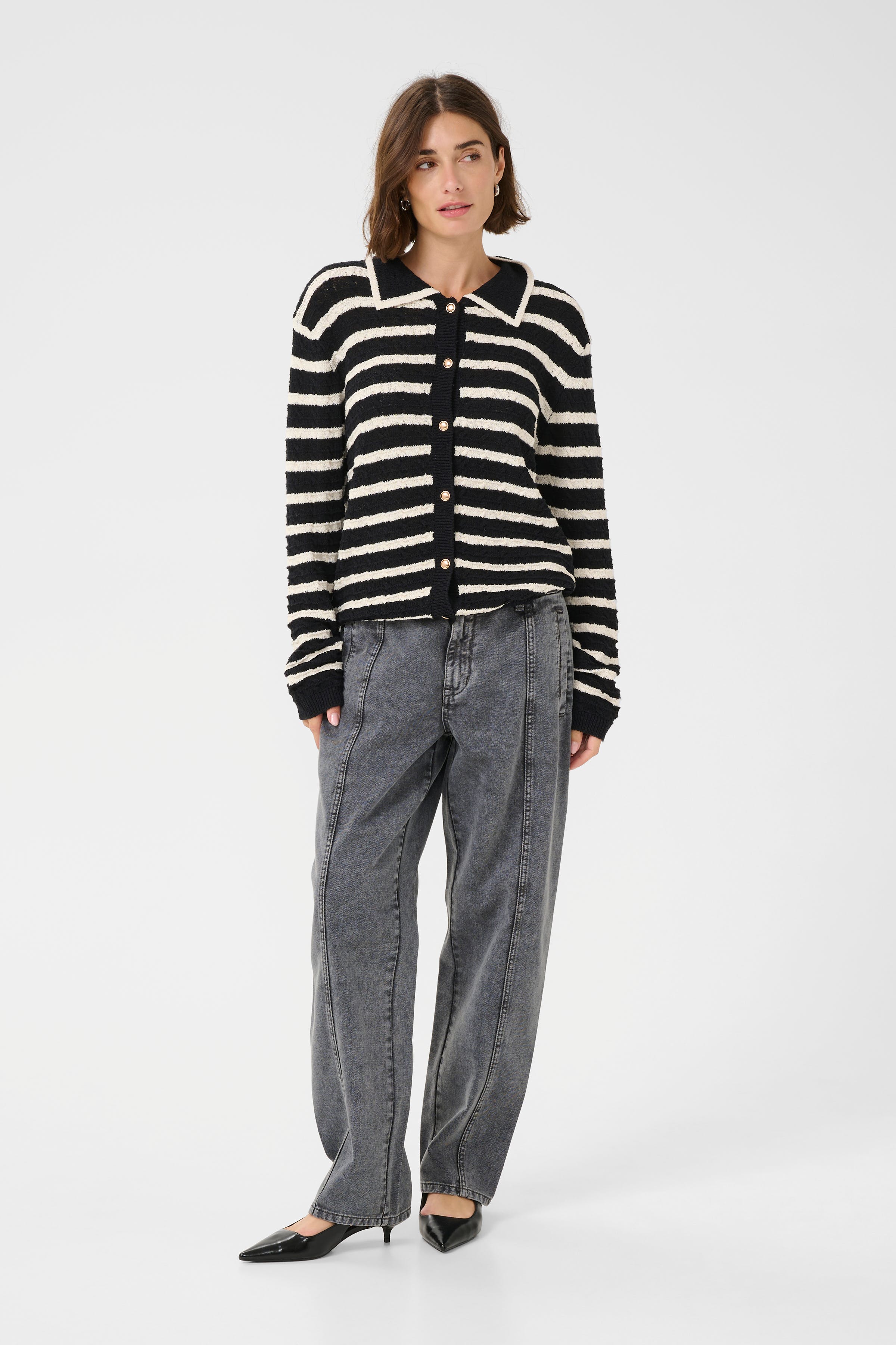 CUursula Cardigan LOOKBOOK FRONT 50112057-107926