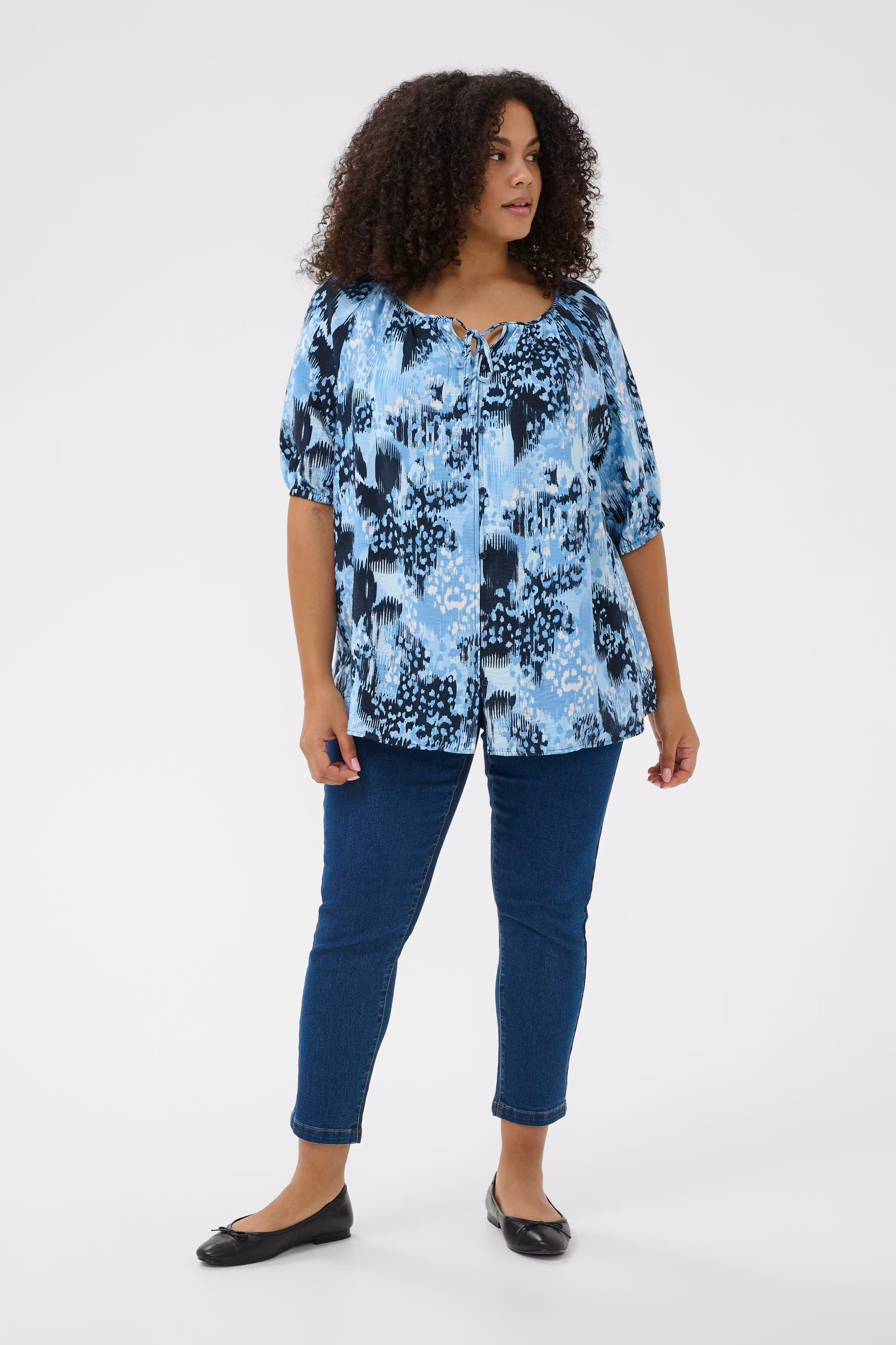 KCaliana Skjorta LOOKBOOK FRONT 10584047-109012