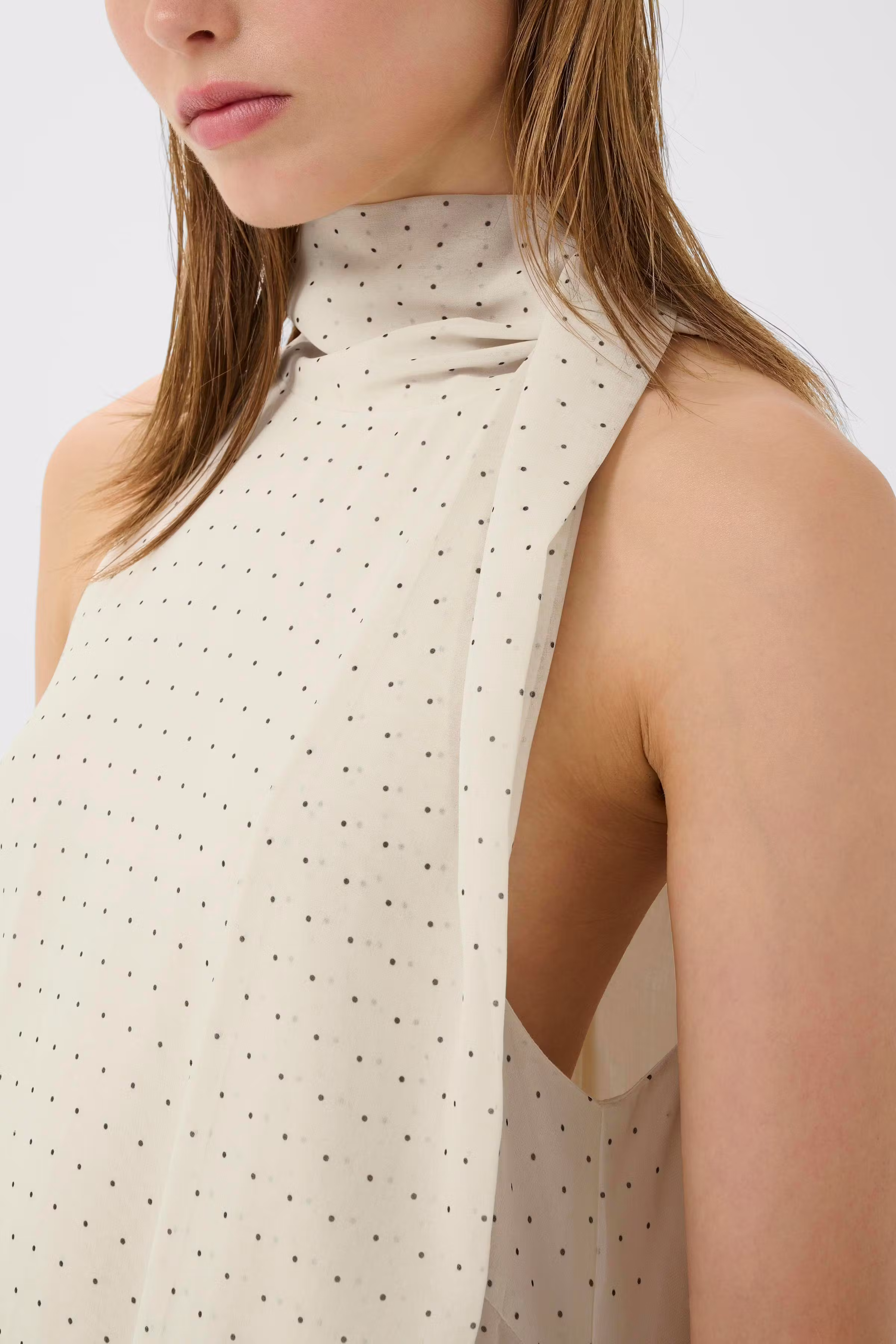 GZdorah Kjole LOOKBOOK DETAIL 10911148-109386