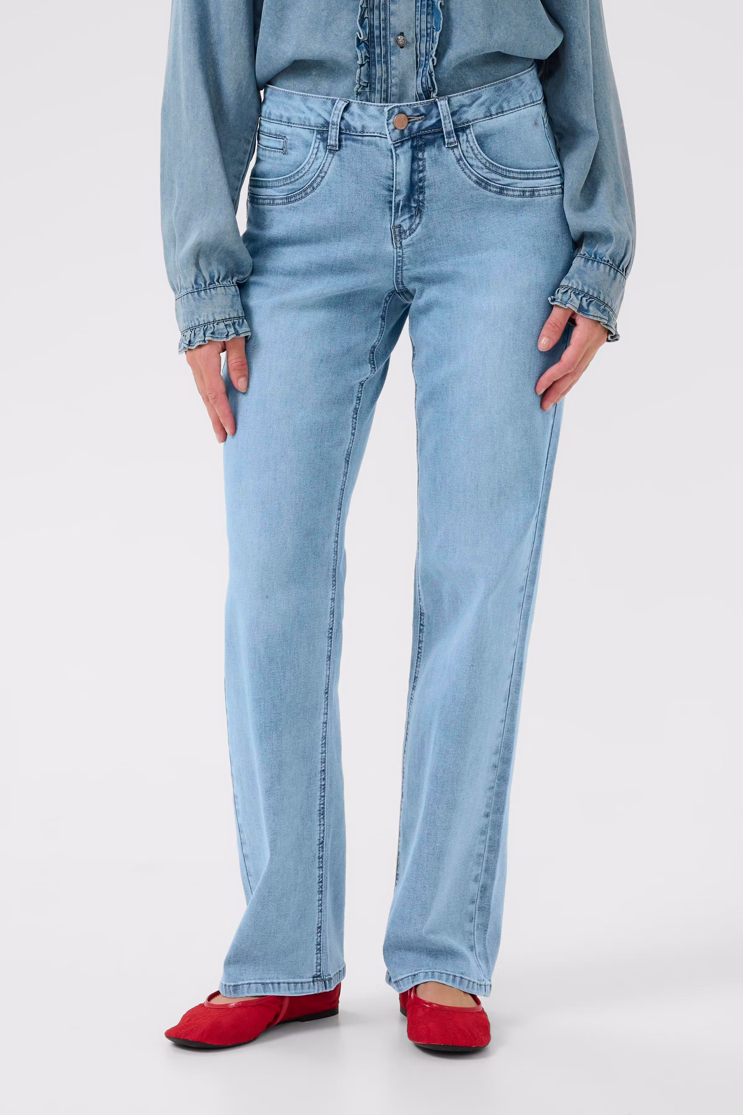 CRLone Jeans LOOKBOOK FRONT 10613866-108844