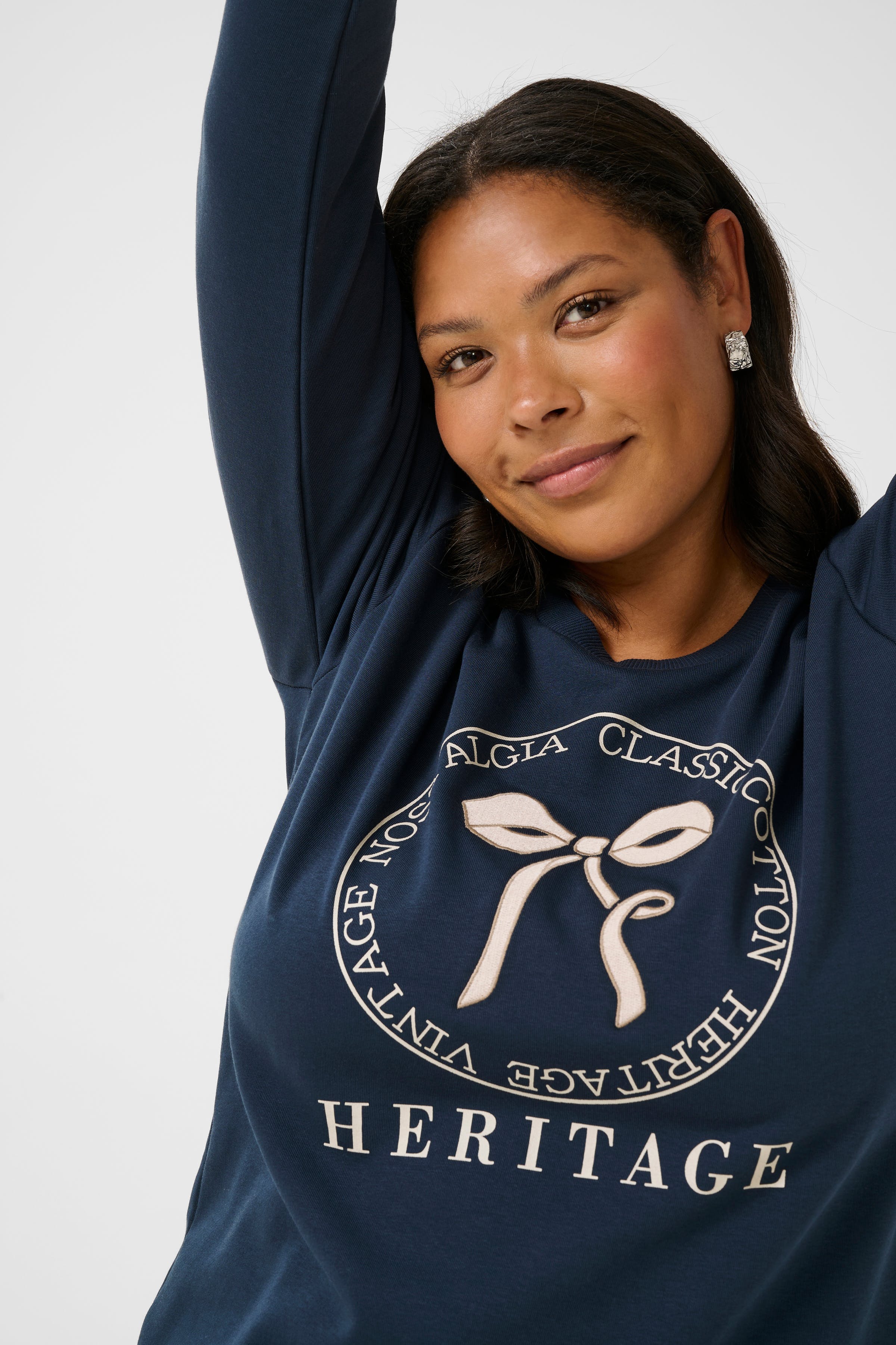 KCelina Sweatshirt LOOKBOOK DETAIL 10582859-194020