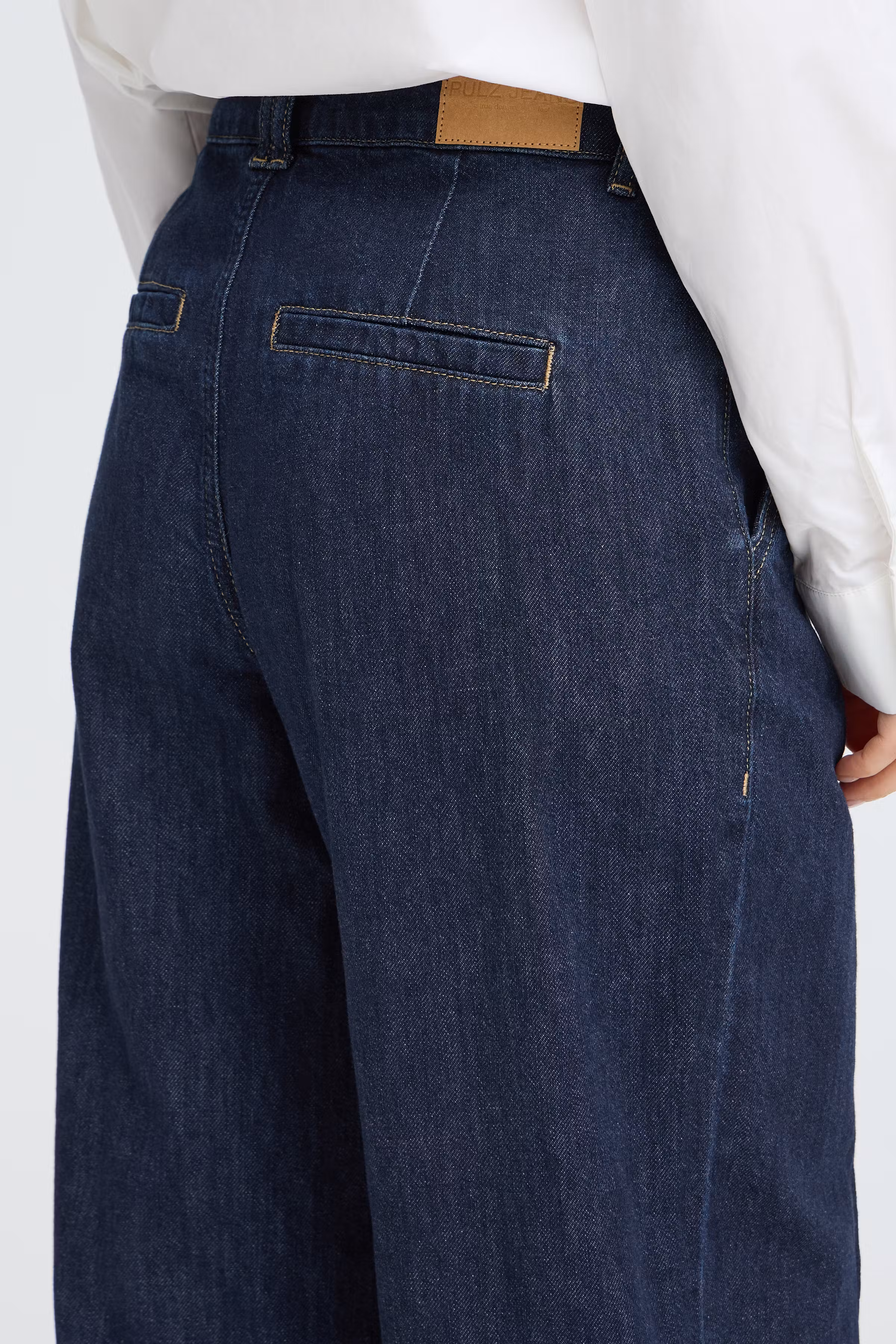PZERNA Jeans LOOKBOOK DETAIL 50210569-200002