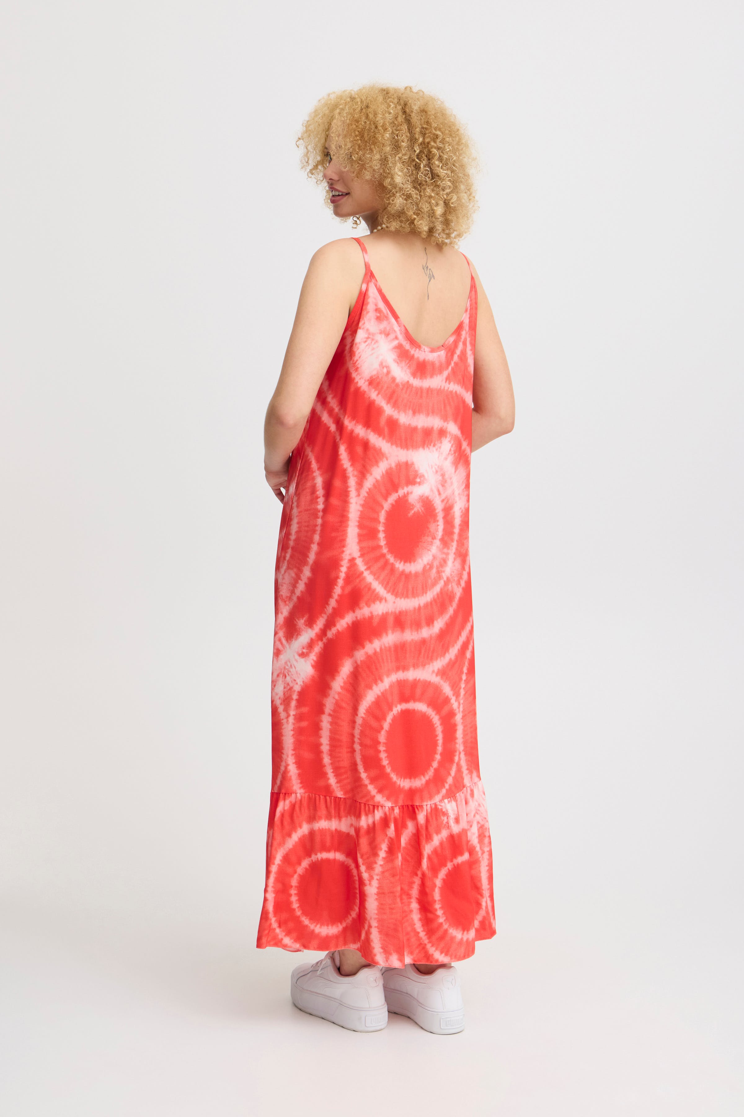 SBALLISSA Klänning LOOKBOOK BACK 22100647-171663