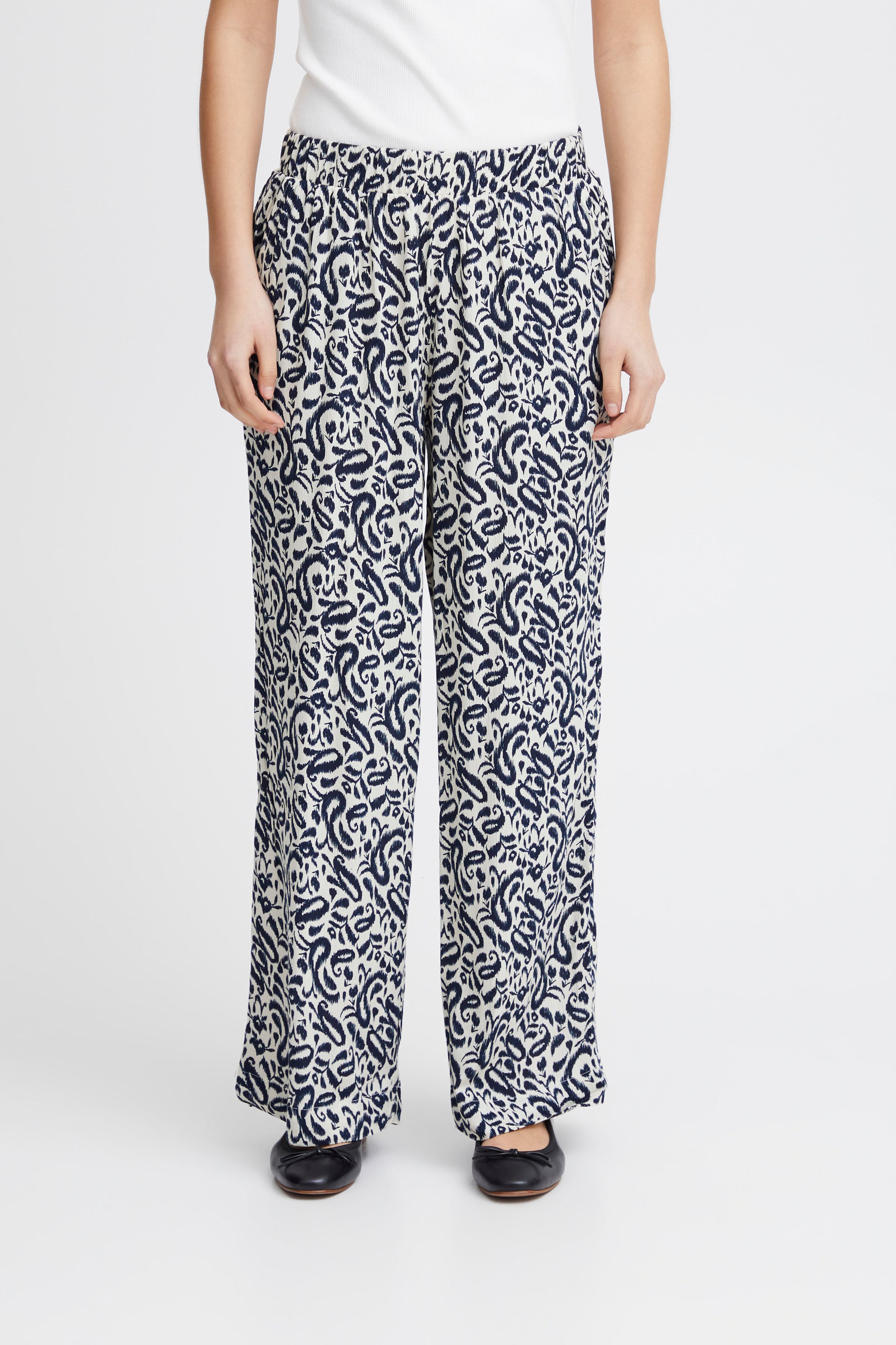 IHMARRAKECH Trousers LOOKBOOK FRONT 20121730-202928