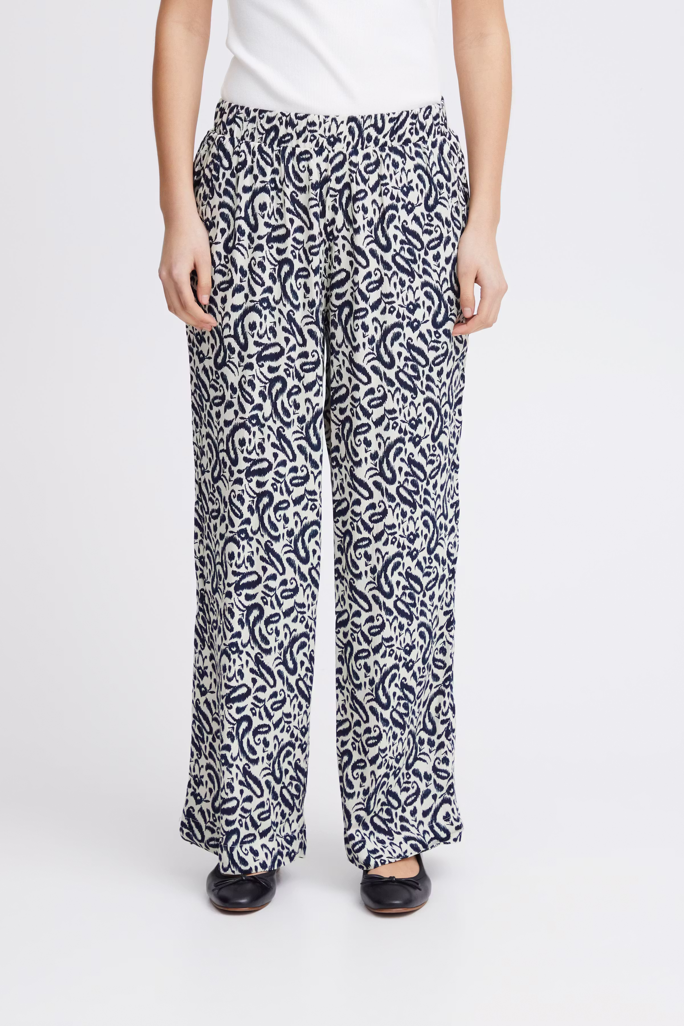 IHMARRAKECH Trousers LOOKBOOK FRONT 20121730-202928
