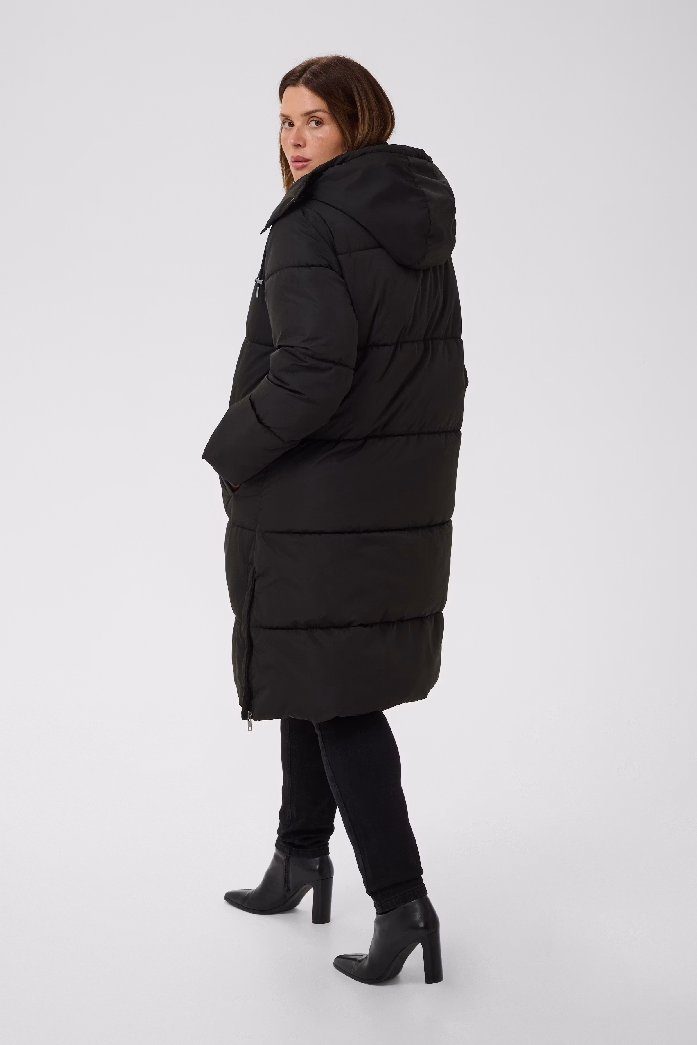 KCnikole Coat LOOKBOOK BACK 10584315-100121
