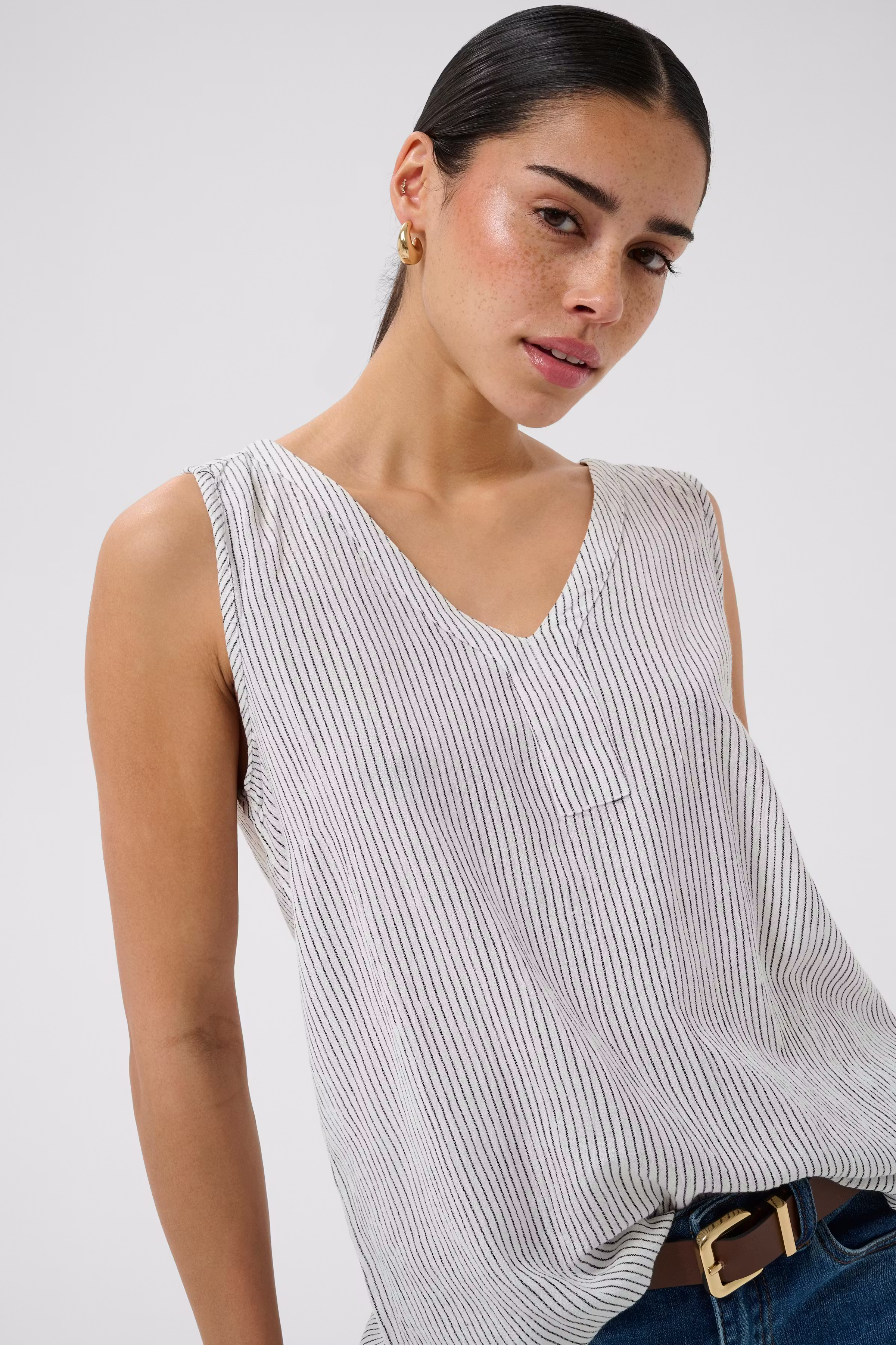 Amber Blouse LOOKBOOK DETAIL 10501279-50003