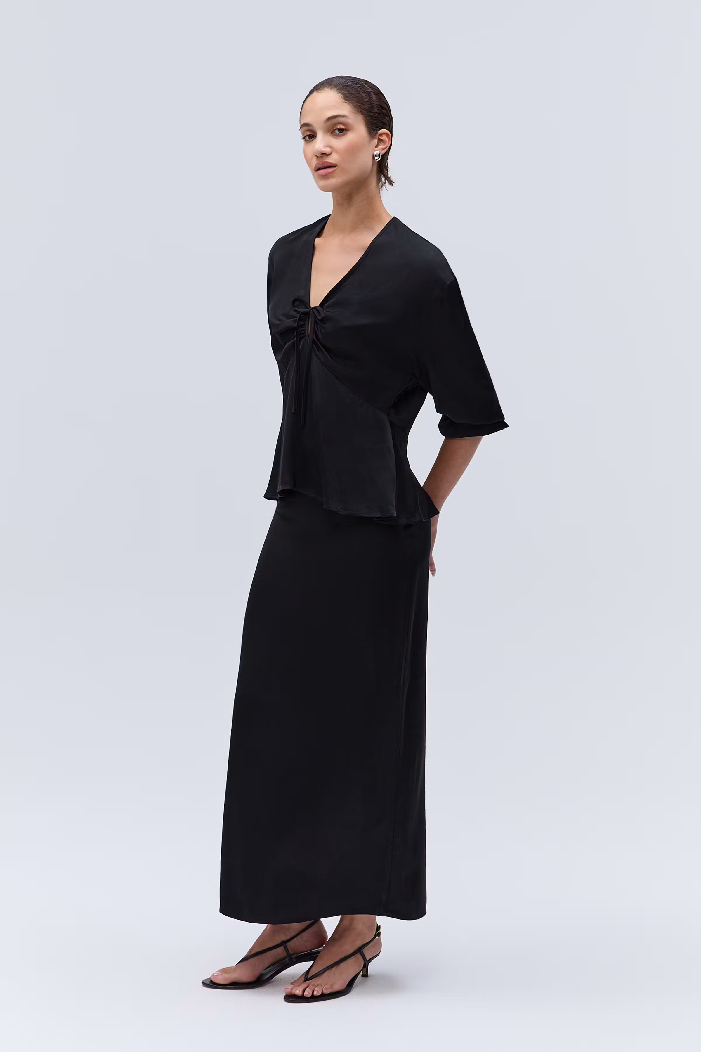 IOSage Skirt LOOKBOOK FRONT 30600796-BK999