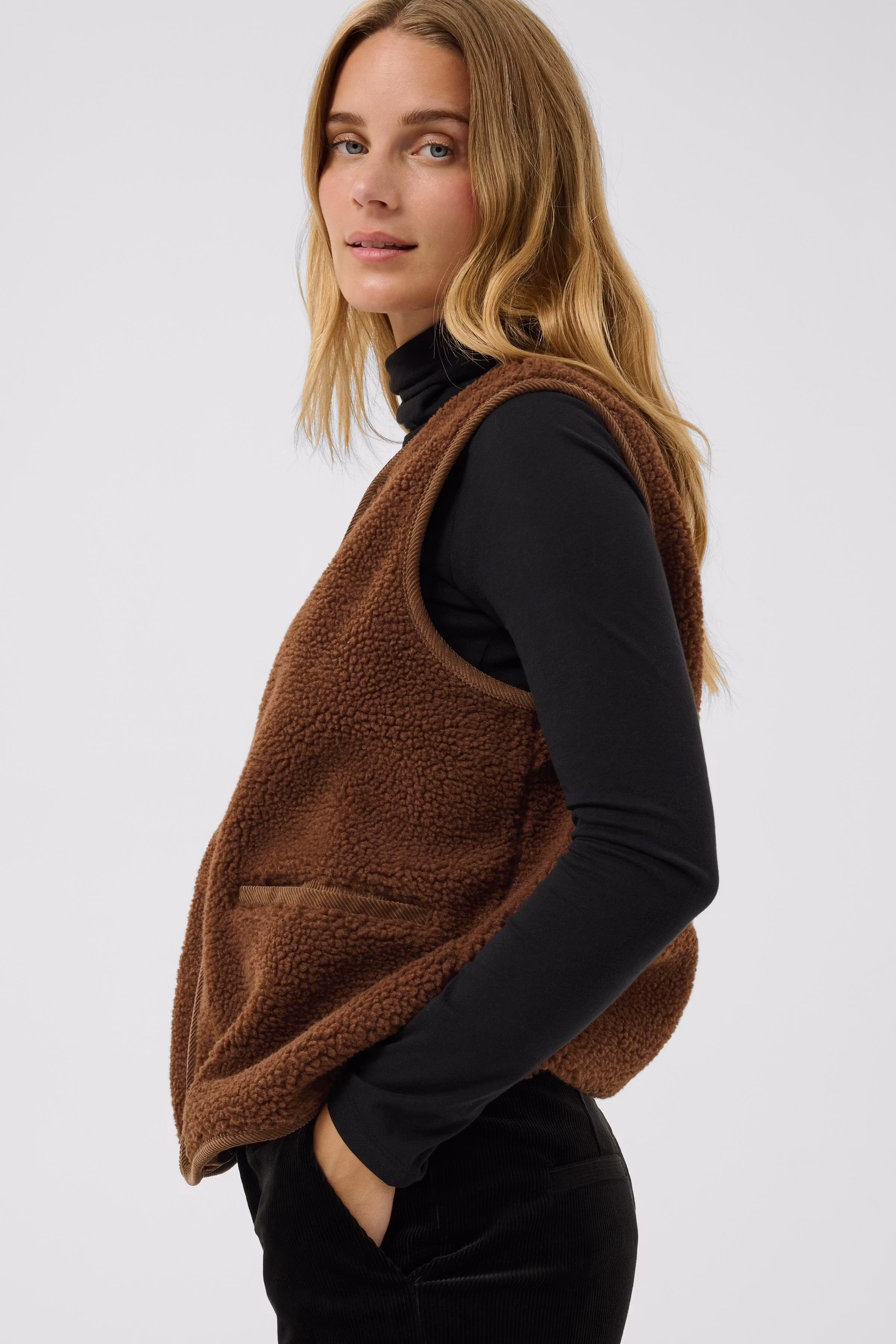 CameliePW Warme Weste LOOKBOOK DETAIL 30310632-191223