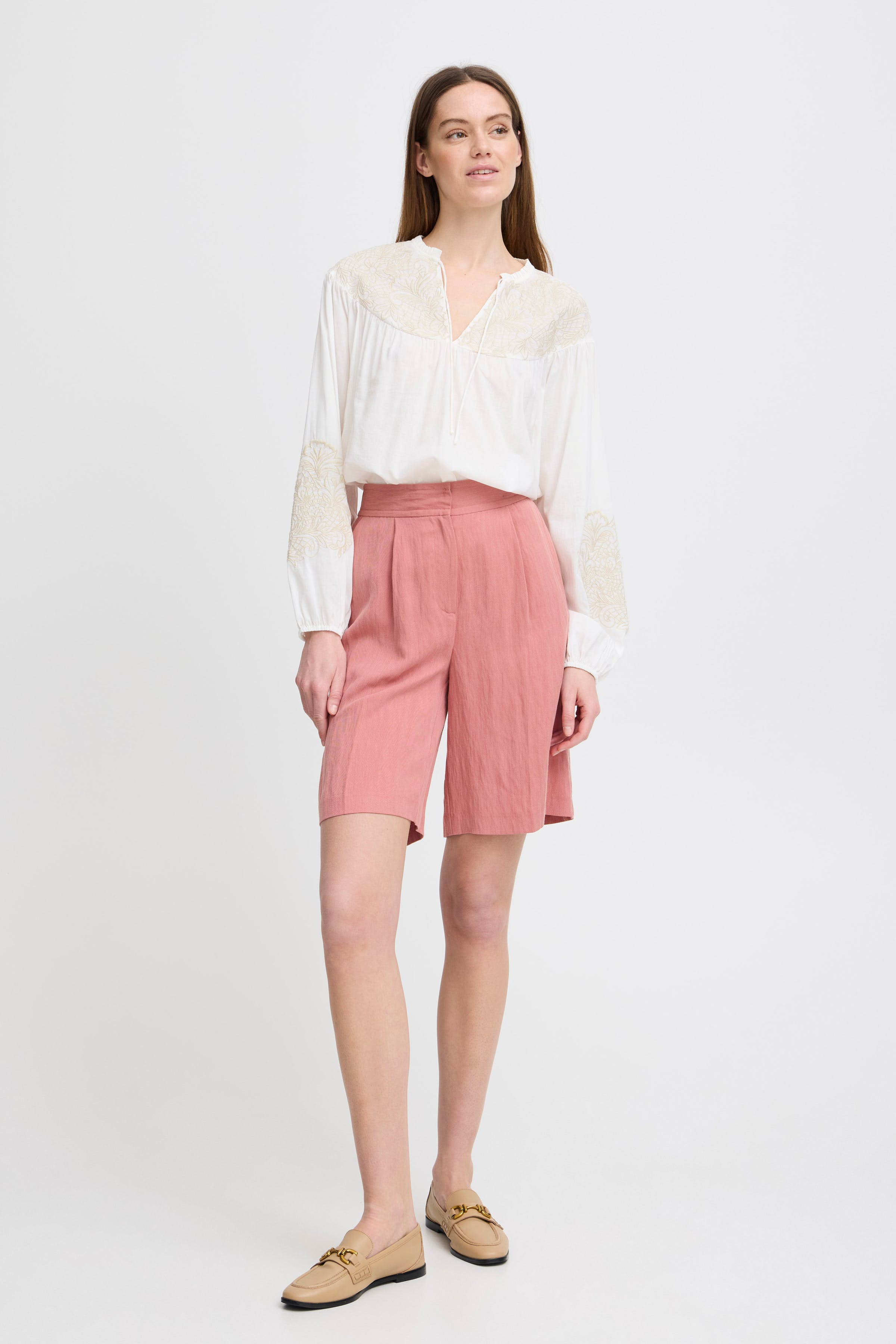 BYJALISSA Blus LOOKBOOK FRONT 20814922-200482