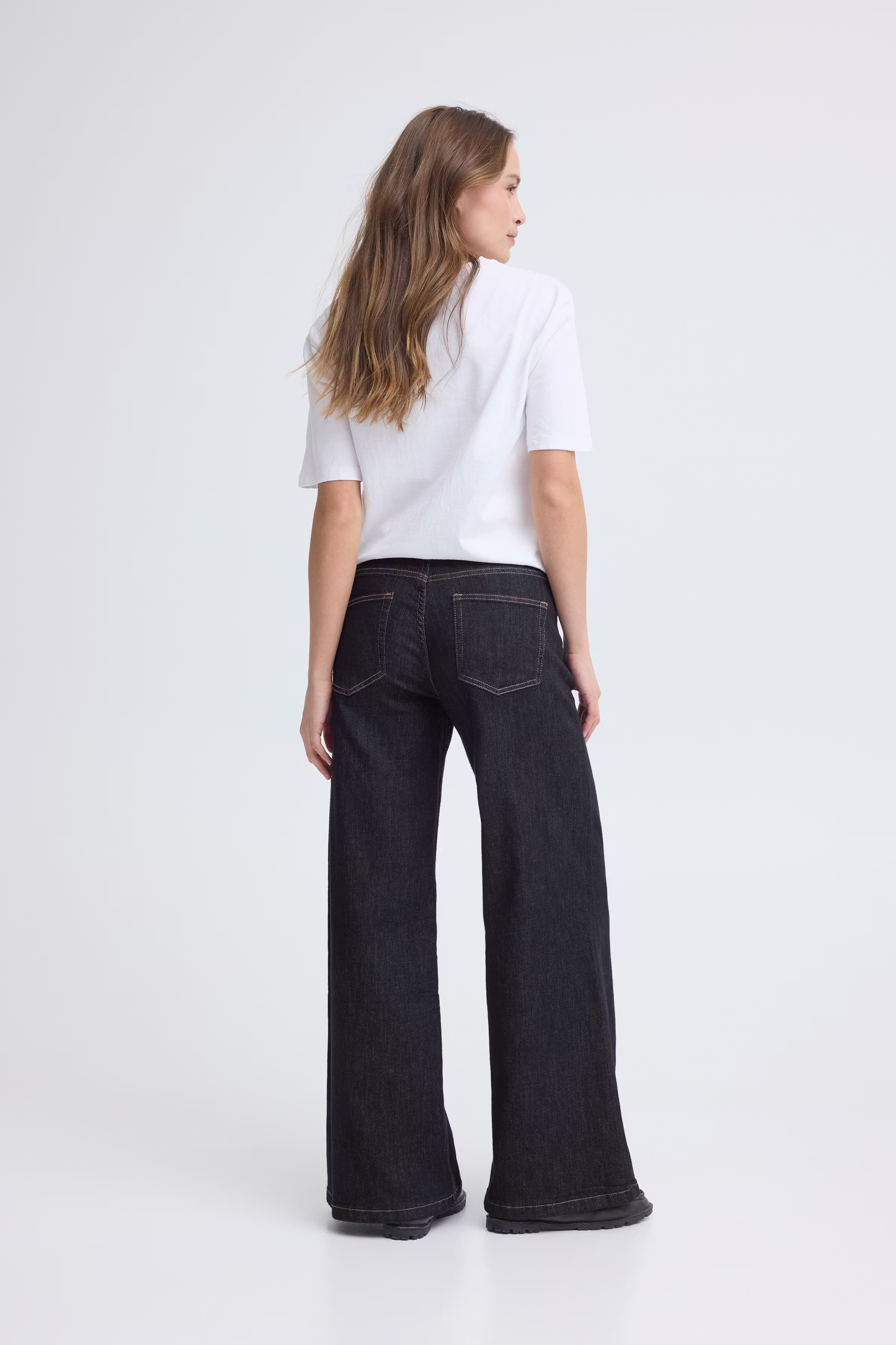 SBAUGUSTAS Jeans LOOKBOOK BACK 22101100-194118