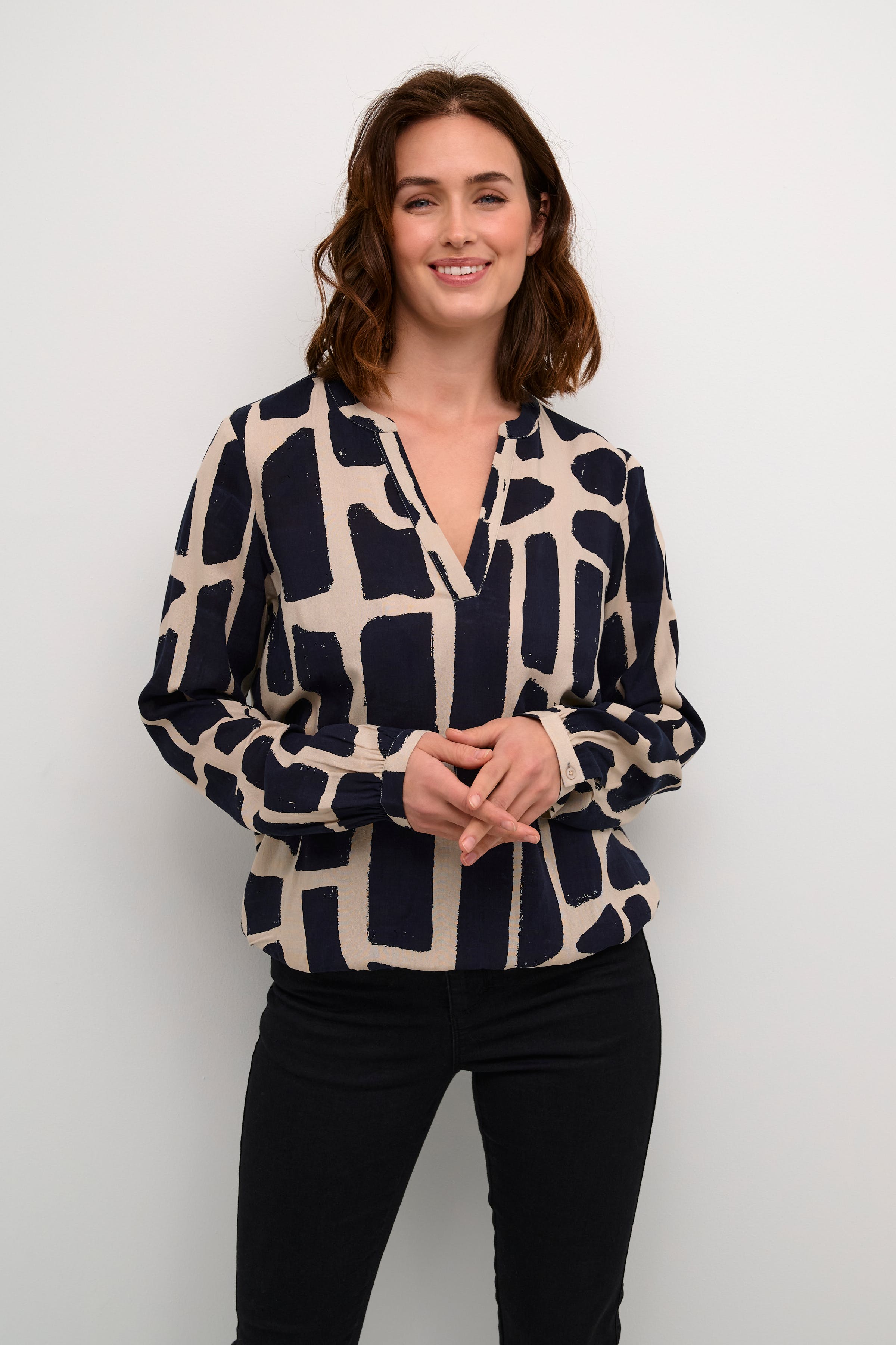 KAditte Top LOOKBOOK FRONT 10507919-106642