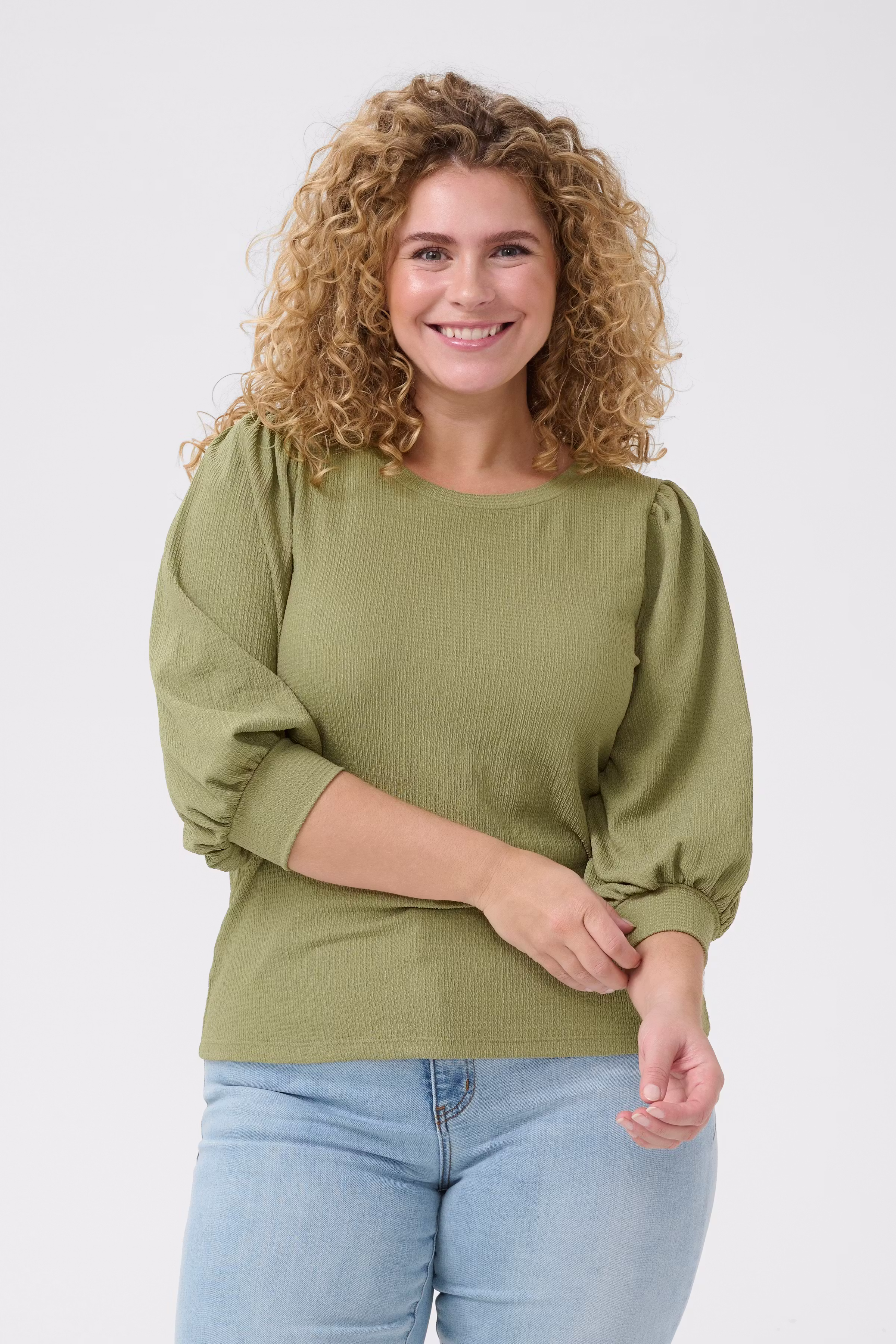 KCivena T-shirt LOOKBOOK FRONT 10583102-170115