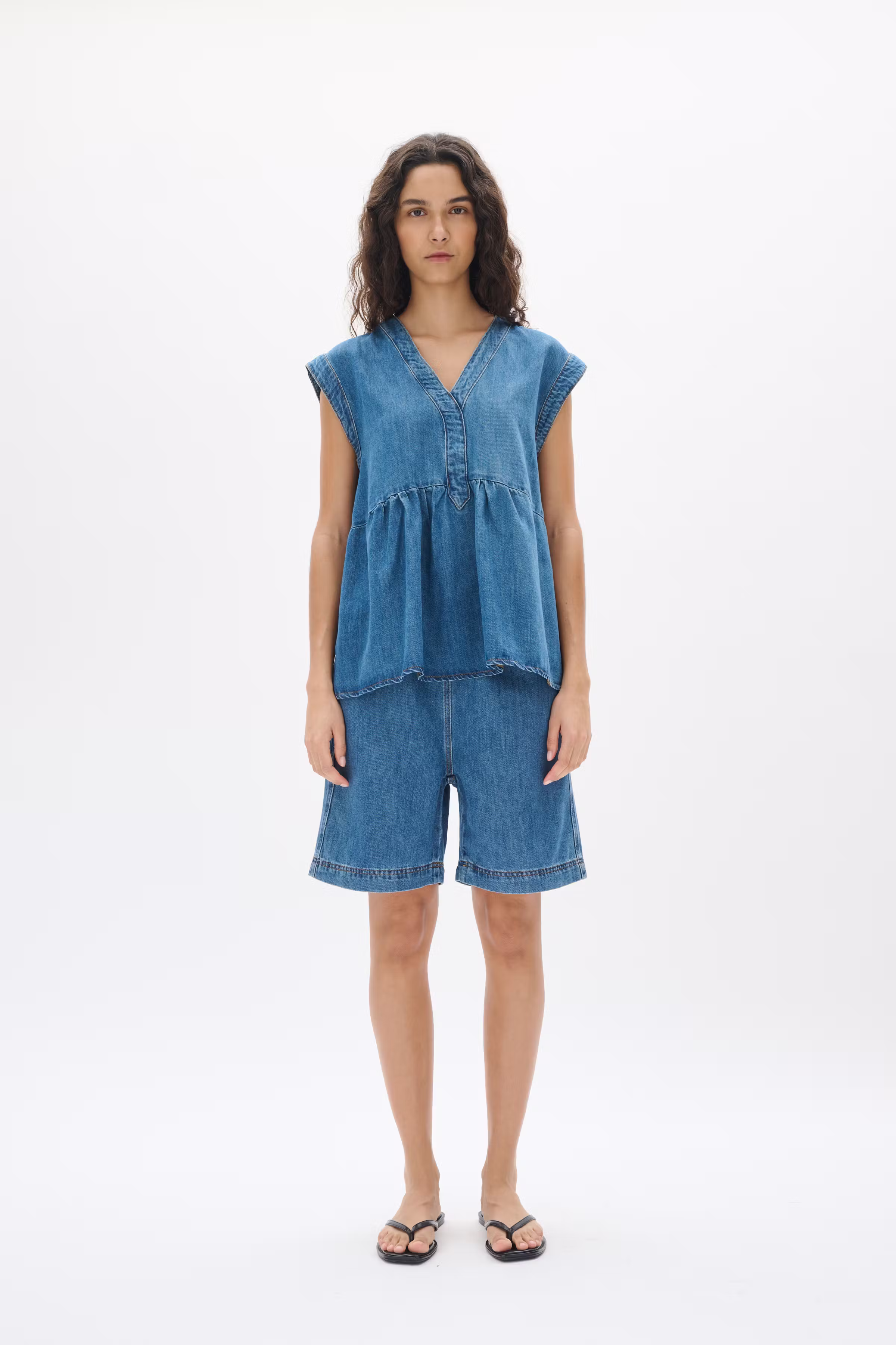 DaceyIW Shorts LOOKBOOK FRONT 30110691-301251