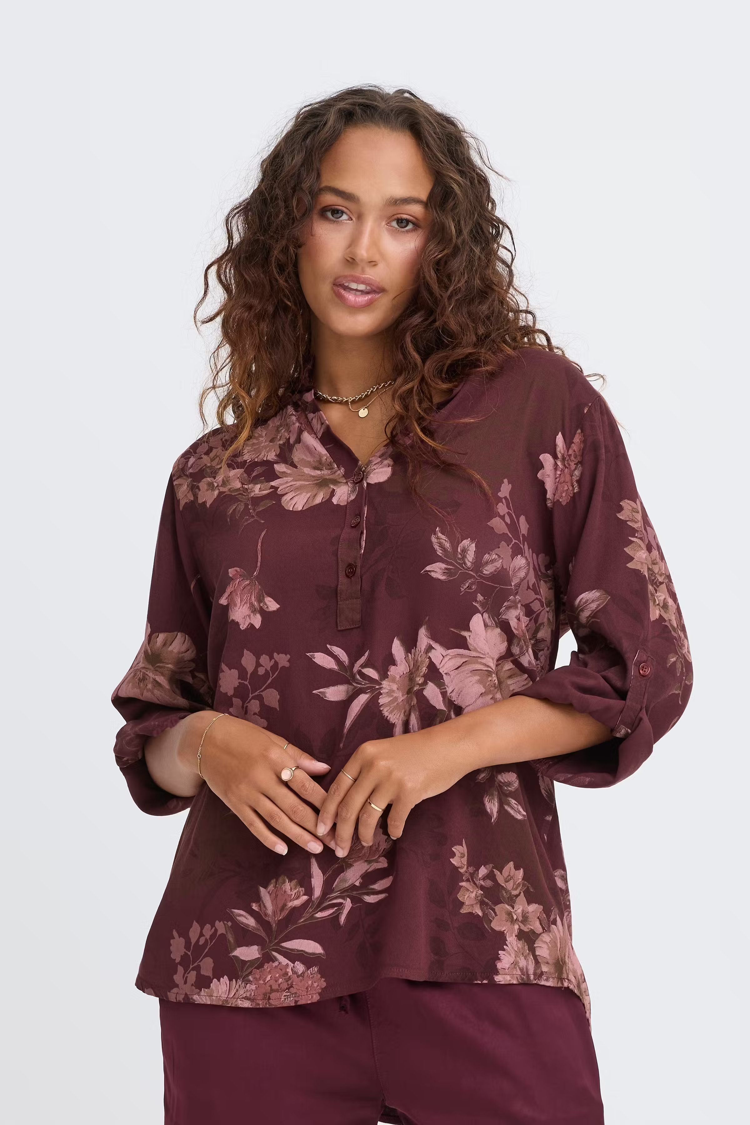 SBWILLOW Bluse LOOKBOOK FRONT 22101109-191724