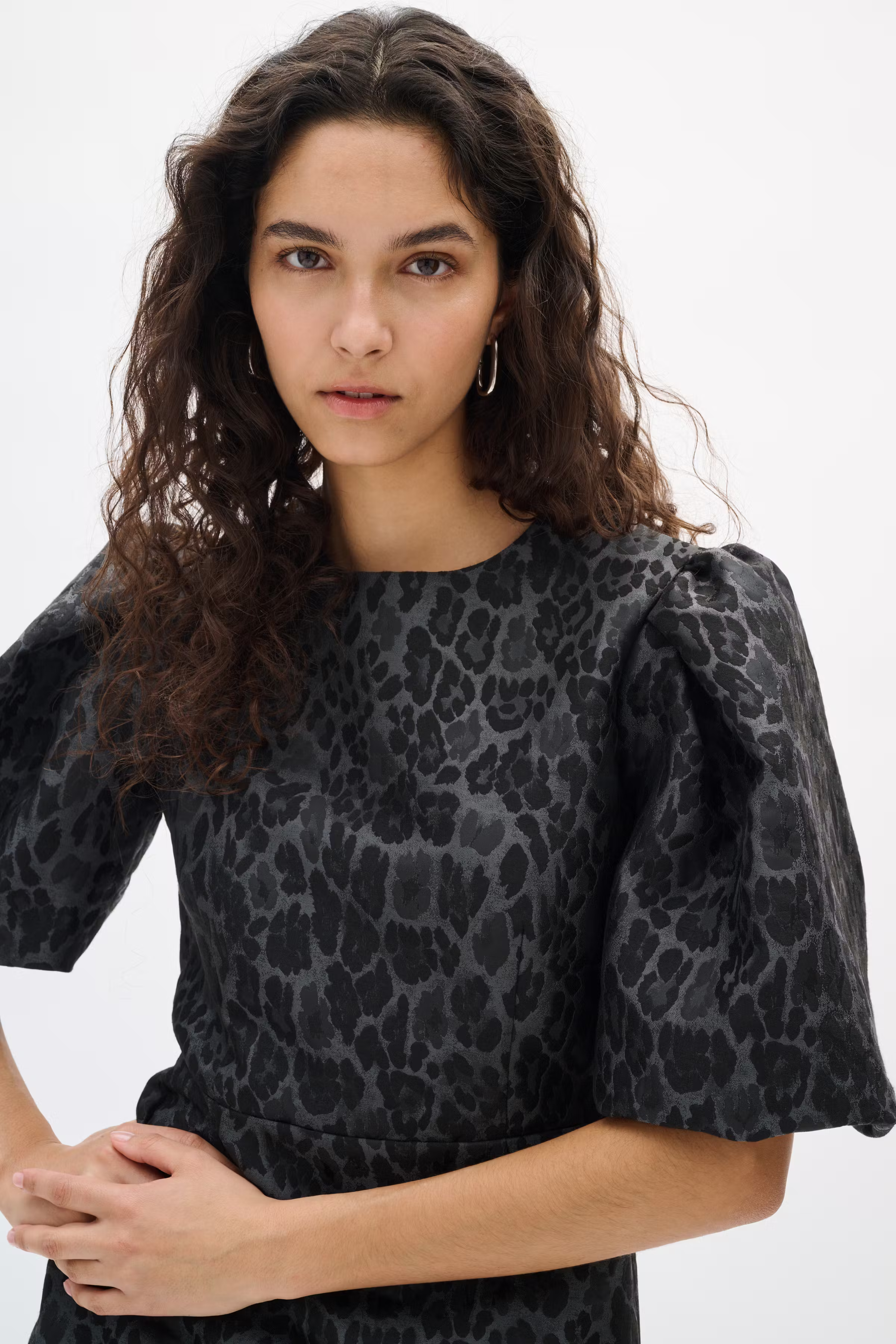 ZINAIW Kjole LOOKBOOK FRONT 30112094-194008