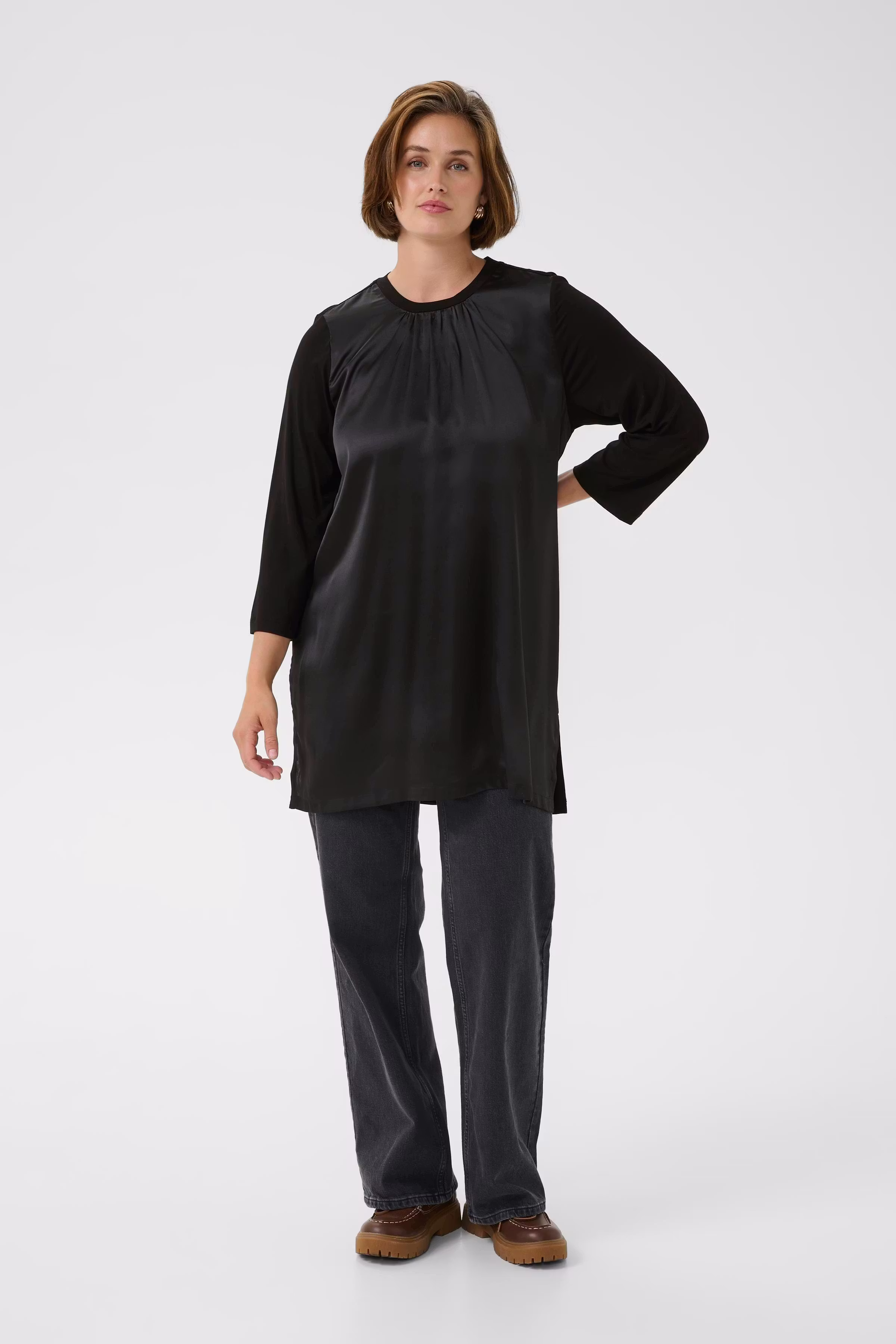 BPhollie Tunika LOOKBOOK FRONT 40200059-100121