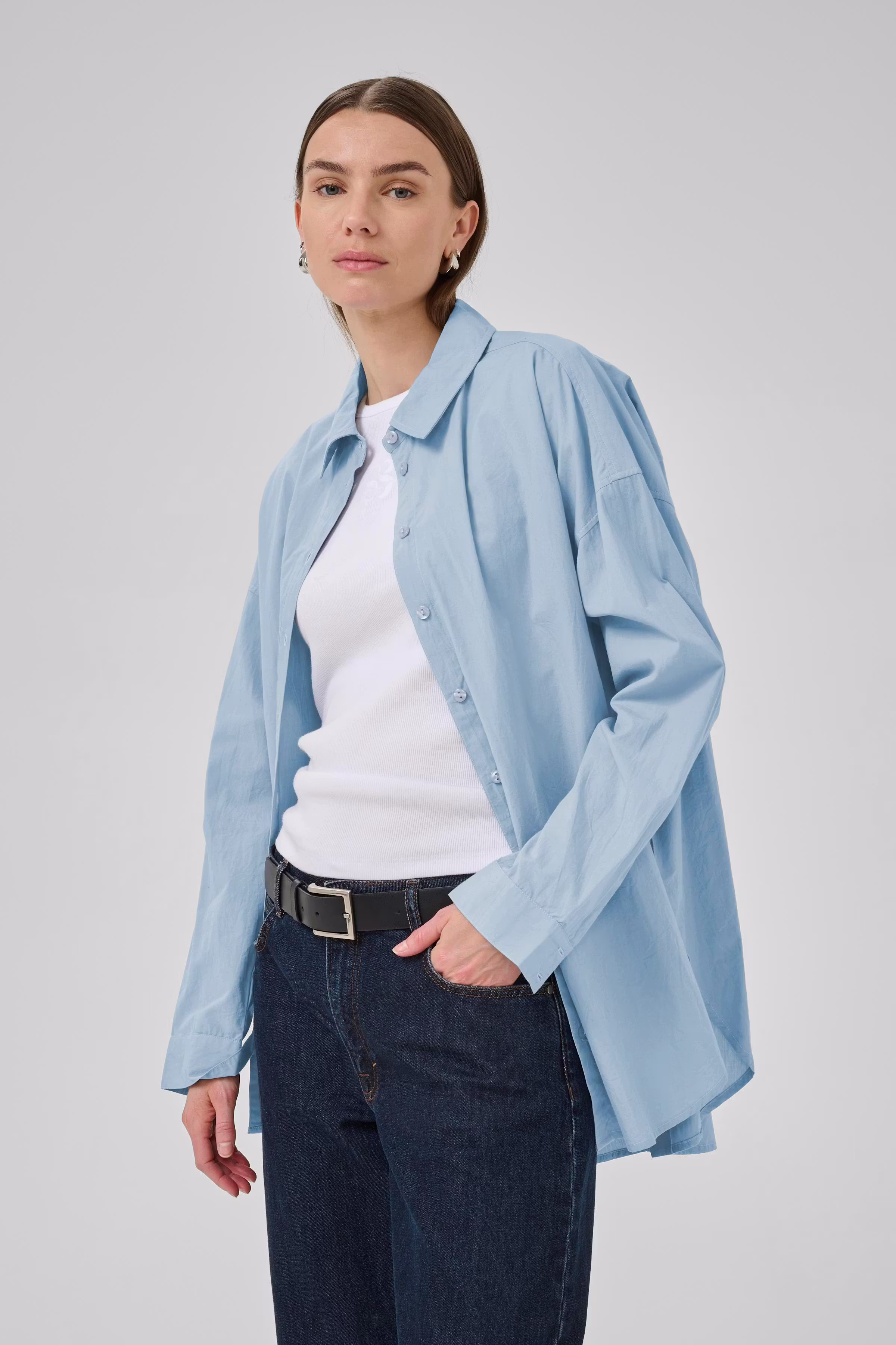 SunnaMW Boxy Shirt LOOKBOOK FRONT 10705021-144206