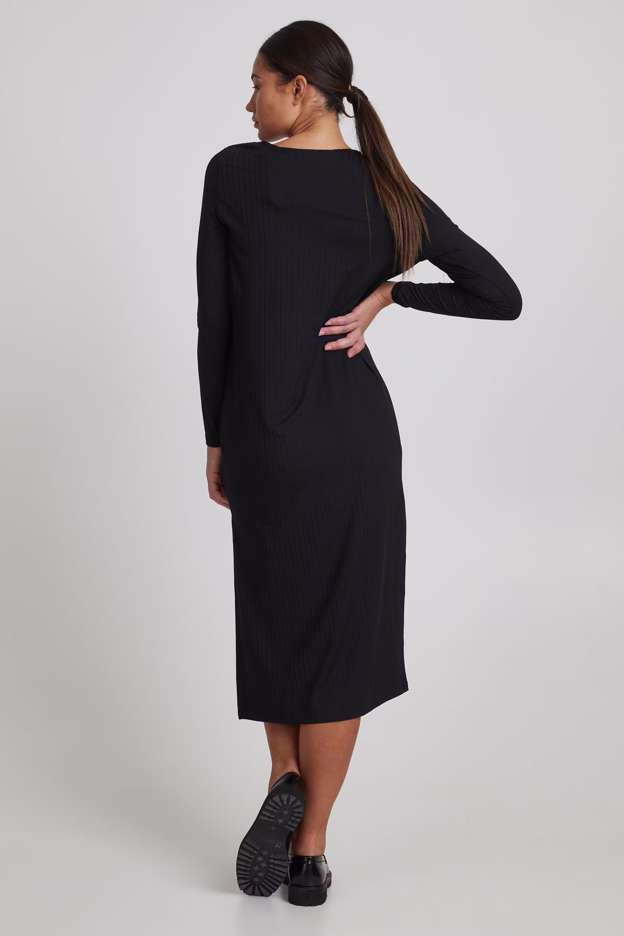 IXLINNA Kleid LOOKBOOK BACK 20117559-194008