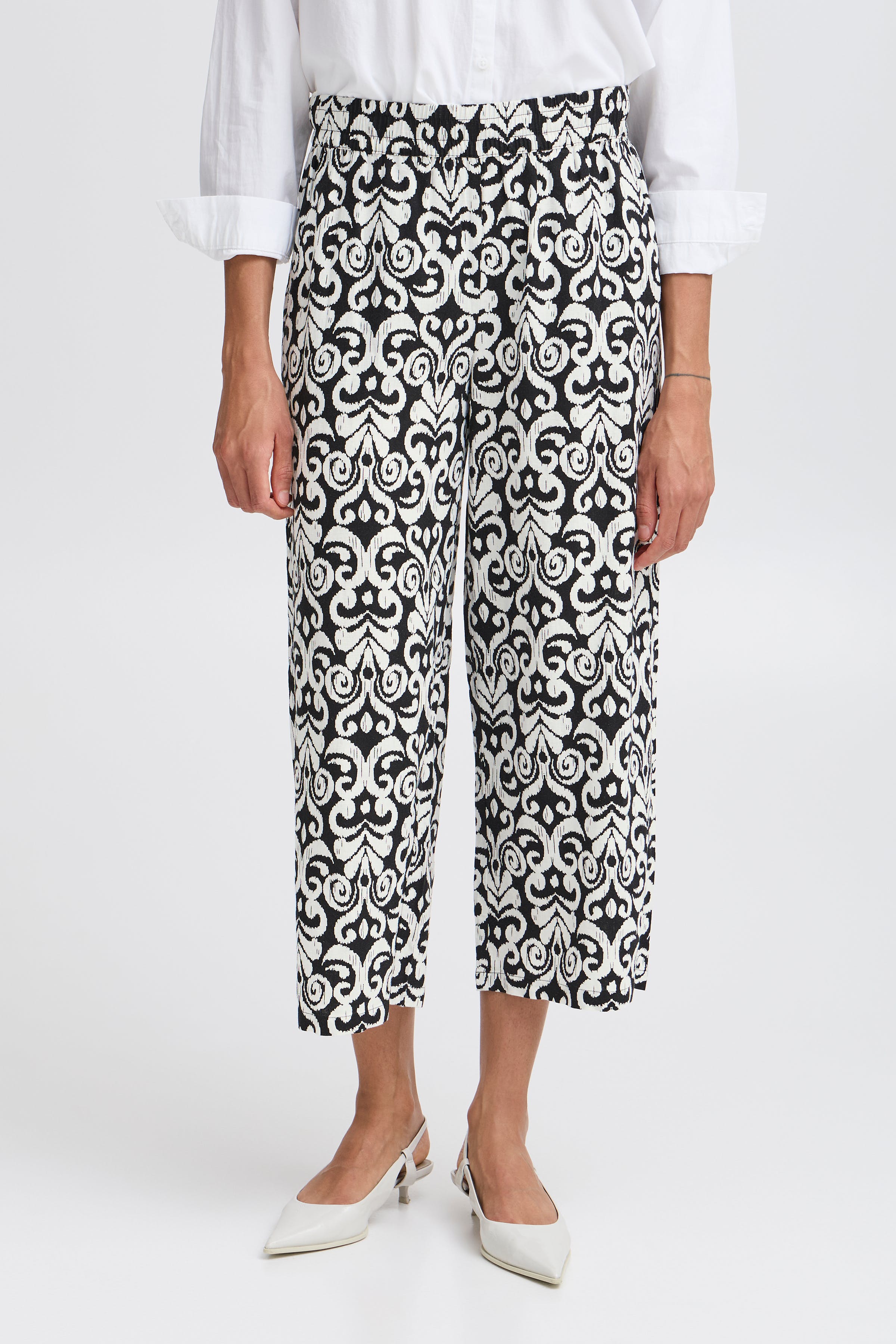 BYFALAKKA Trousers LOOKBOOK FRONT 20813083-204544