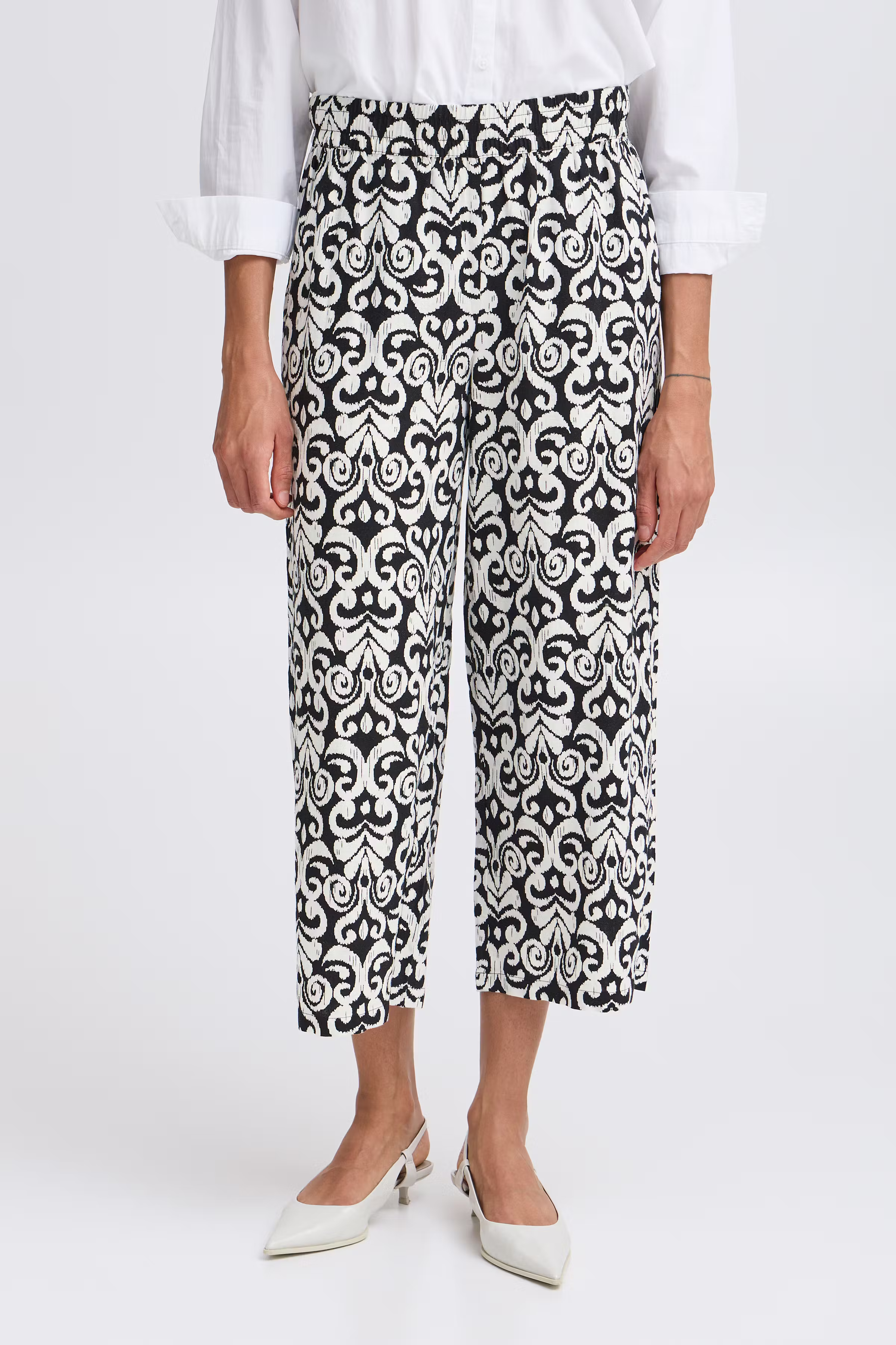BYFALAKKA Trousers LOOKBOOK FRONT 20813083-204544