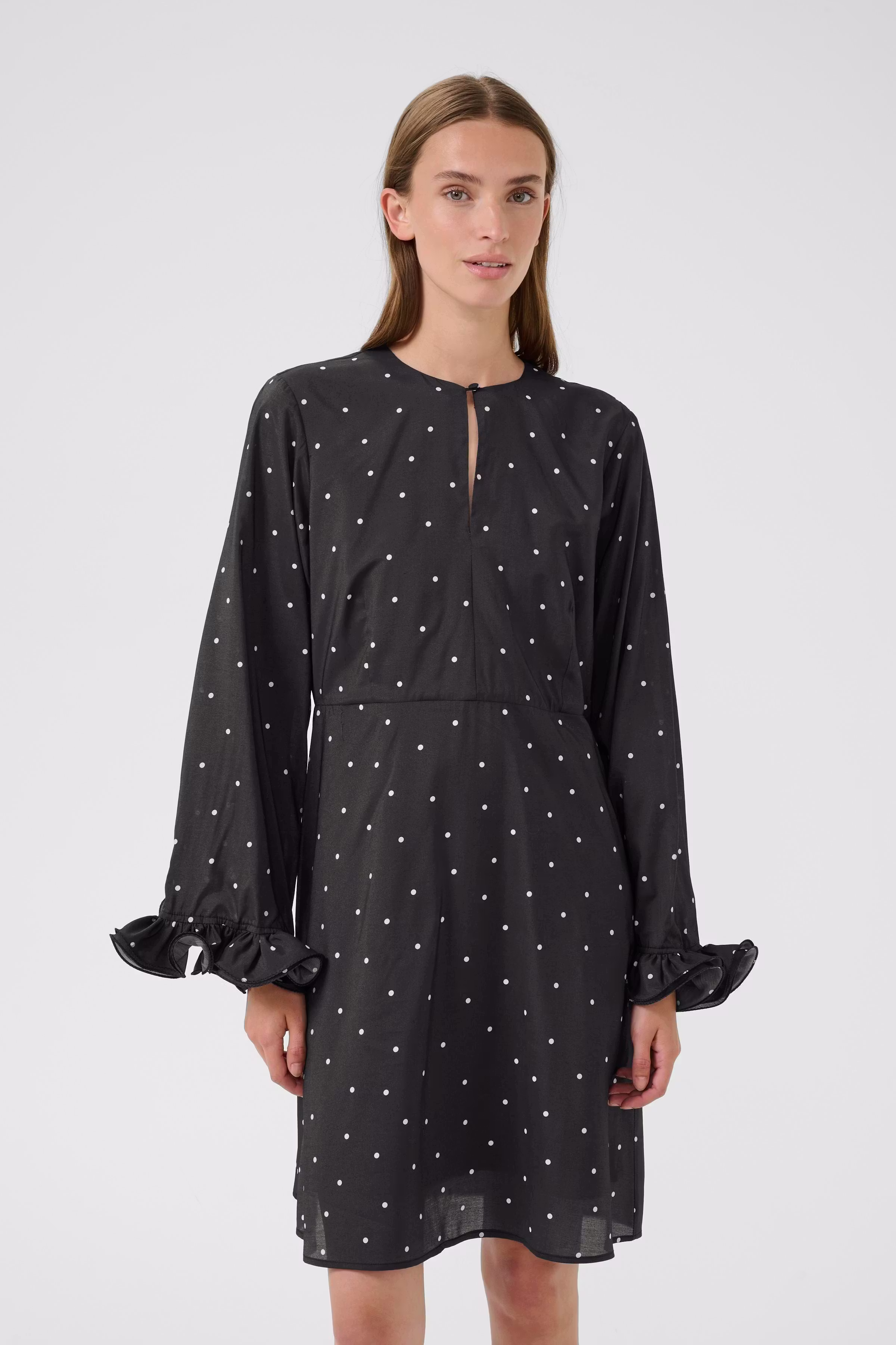 KBCaroline Kjole LOOKBOOK FRONT 10105721-108862