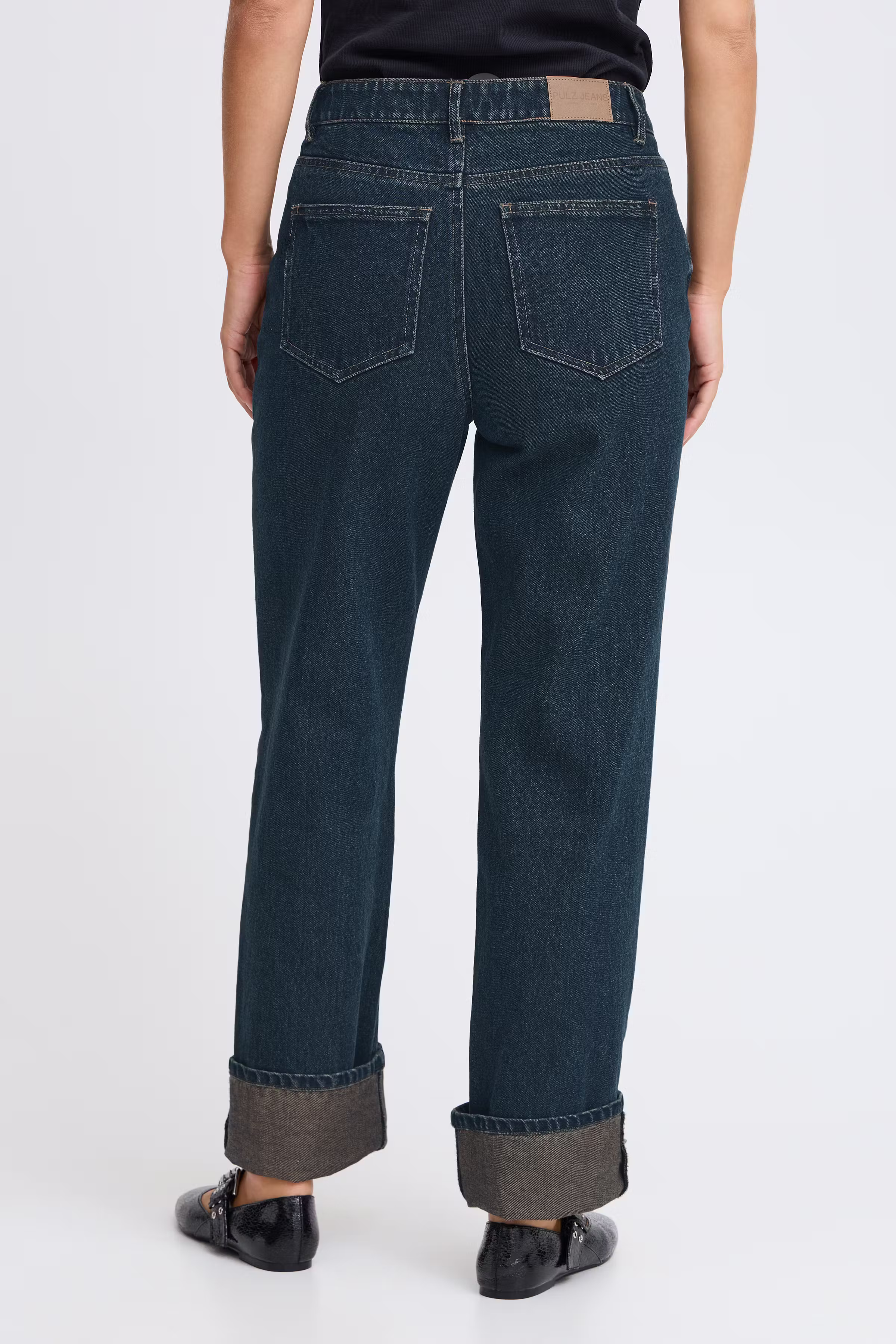 PZRINA UHW Jeans Wide Leg Turn up Leg LOOKBOOK BACK 50208585-202124