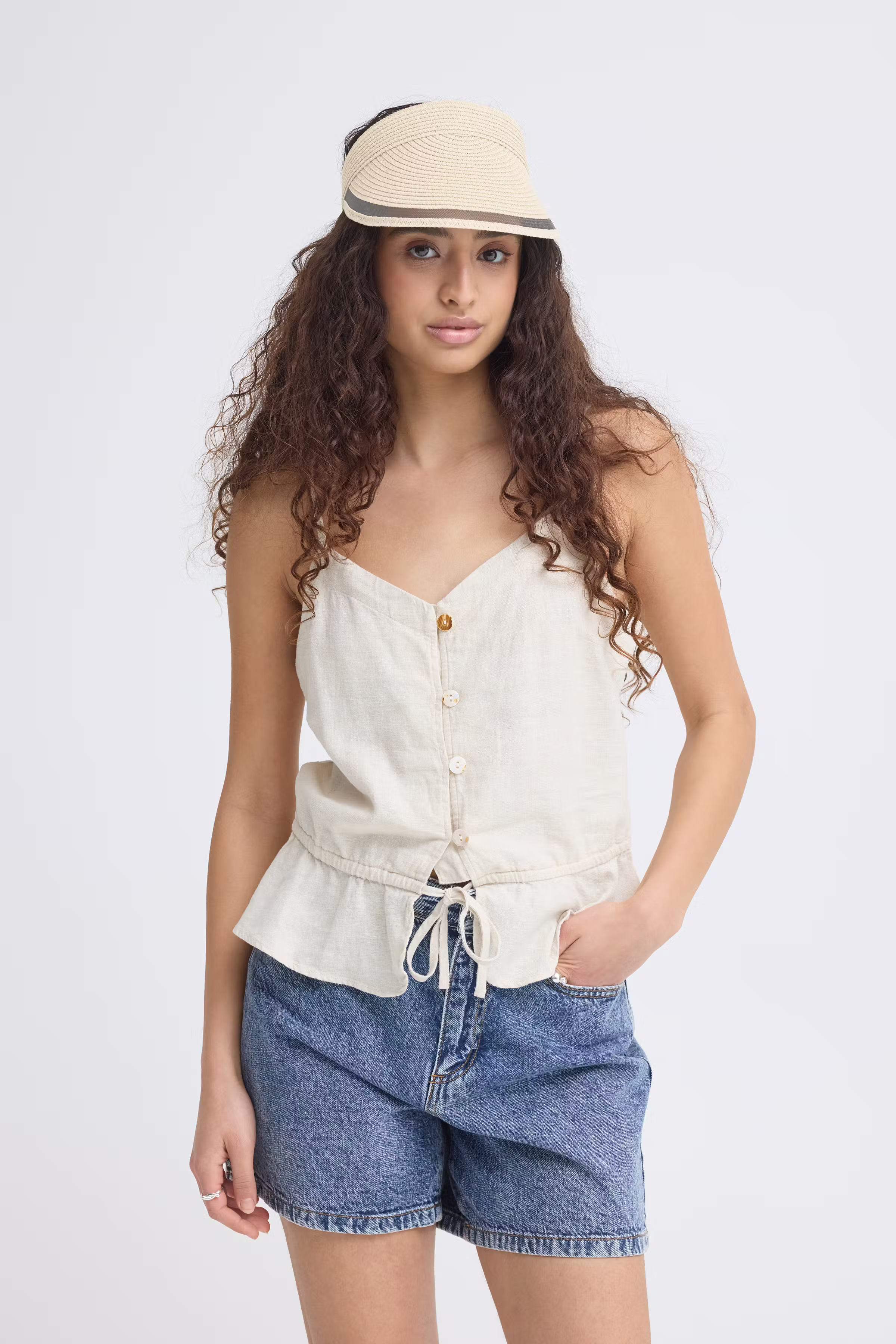 IAEBBA Hut LOOKBOOK FRONT 20125686-161310