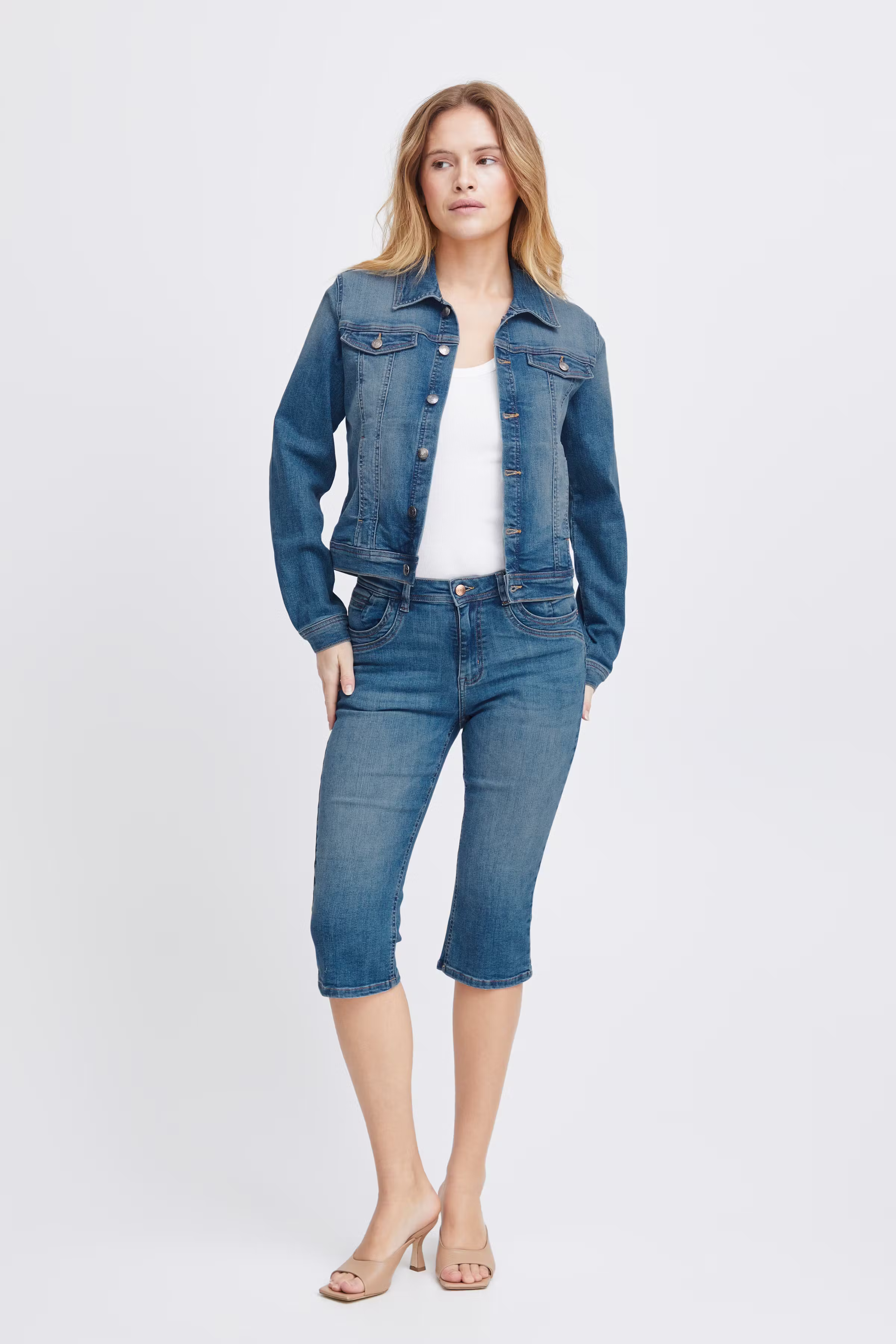 PZKATJA HW CAPRI LOOKBOOK FRONT 50208245-200005