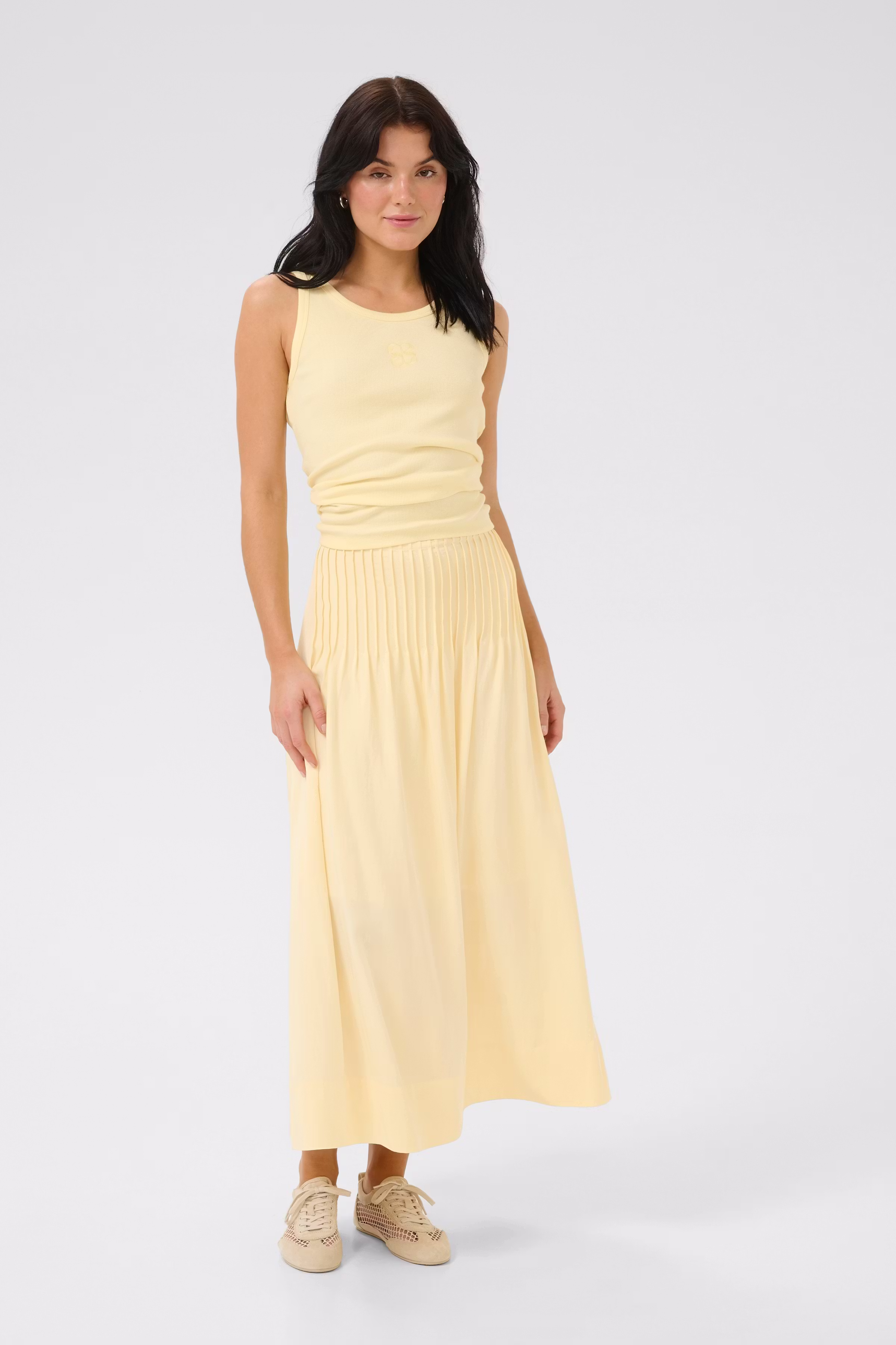 GildaMW Skirt LOOKBOOK FRONT 10705142-120715
