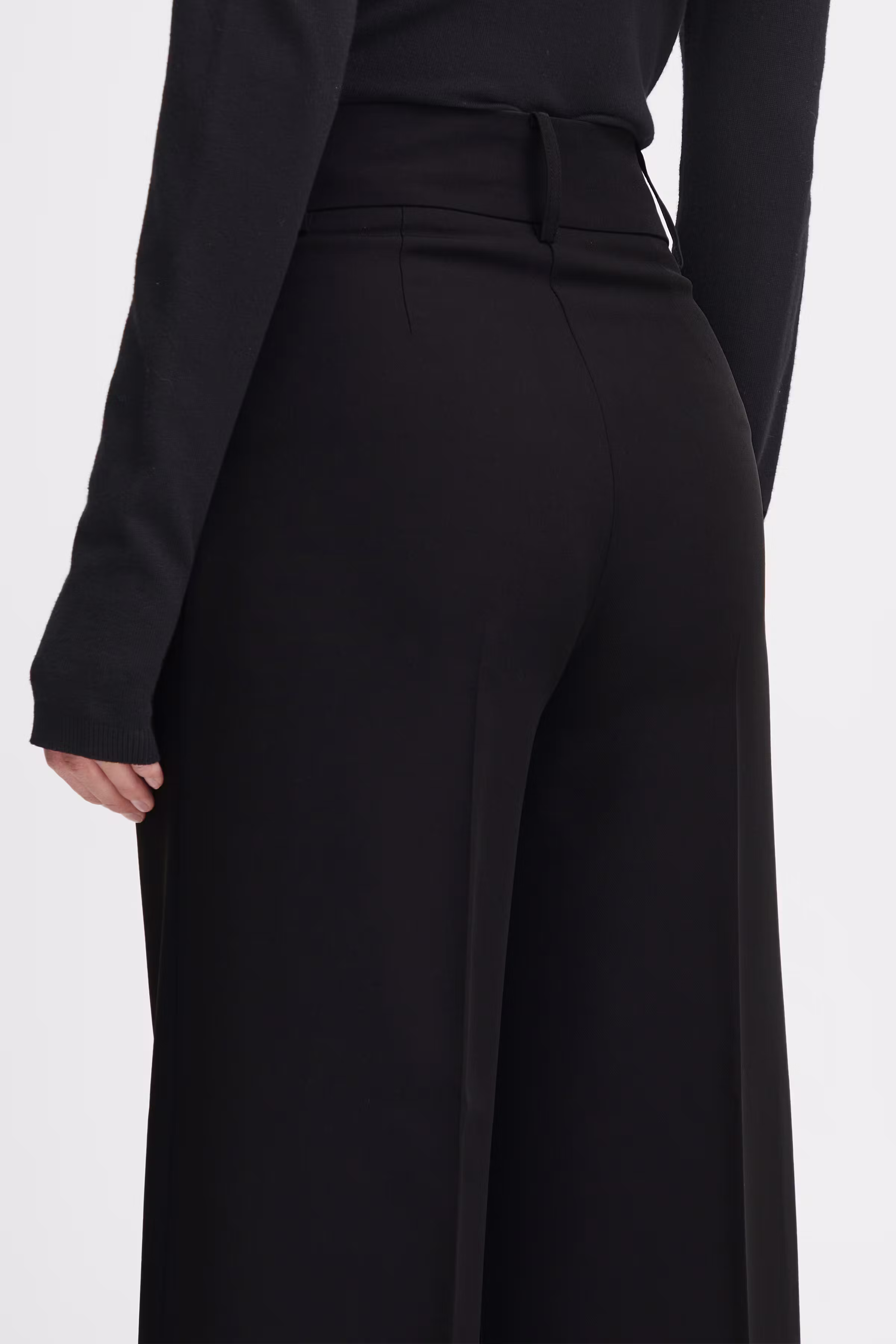 IHLEXI Hose LOOKBOOK DETAIL 20118085-194008