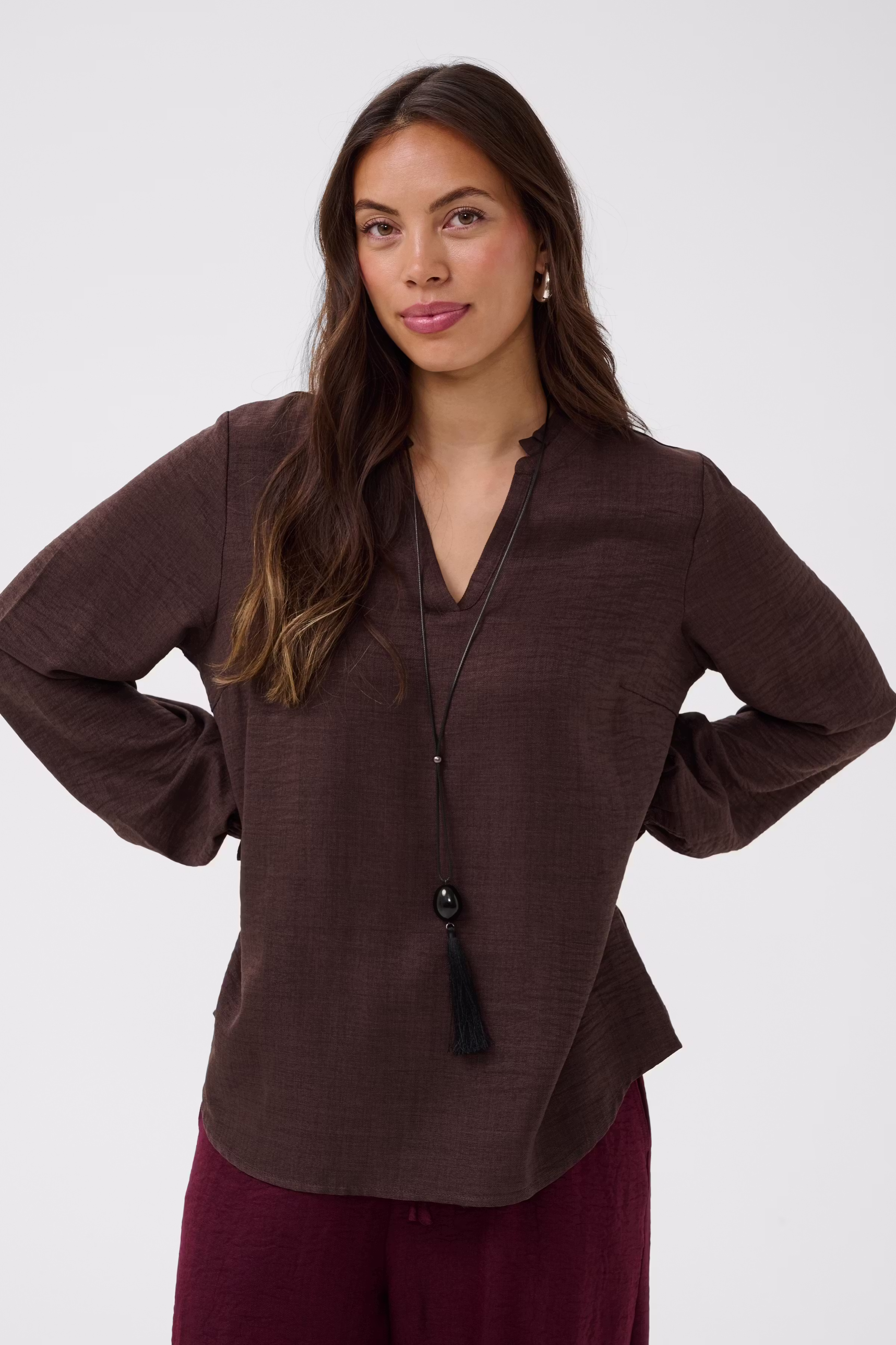 BPoda Blouse LOOKBOOK FRONT 40200075-1911111
