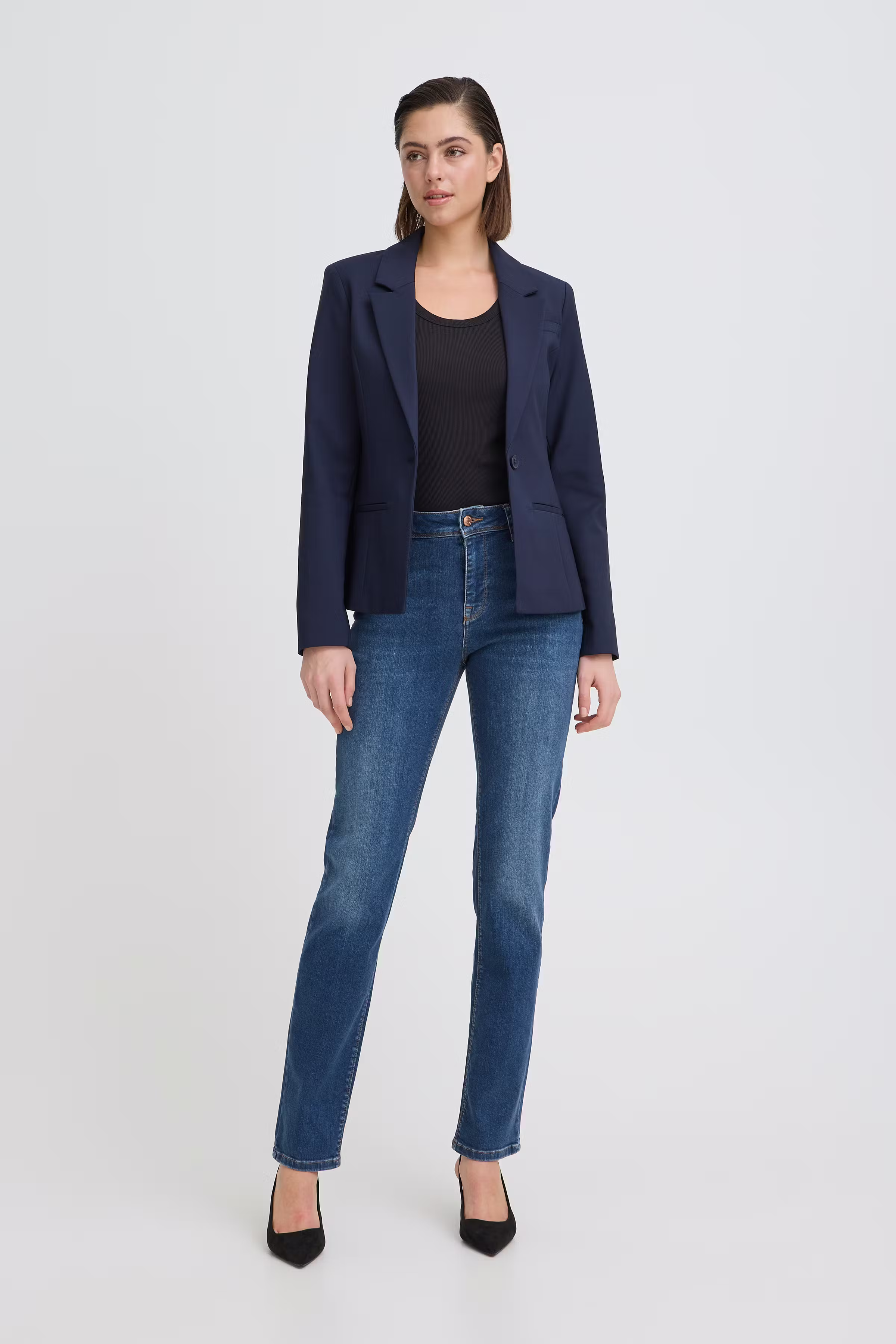 PZSANDRA Hw Jeans Straight Leg LOOKBOOK FRONT 50205860-200005