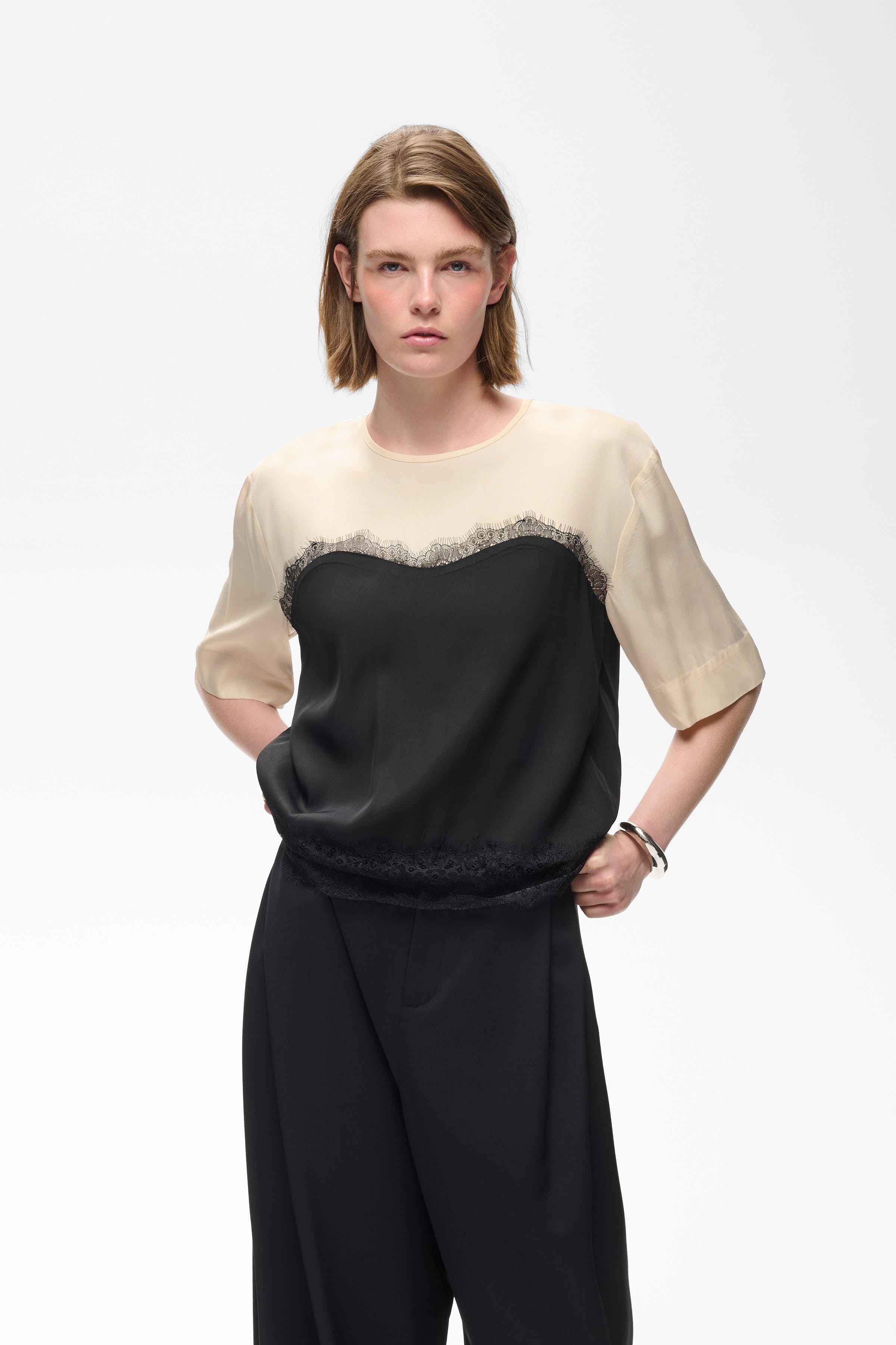 MAPPLEIW Blus LOOKBOOK FRONT 30112833-194008