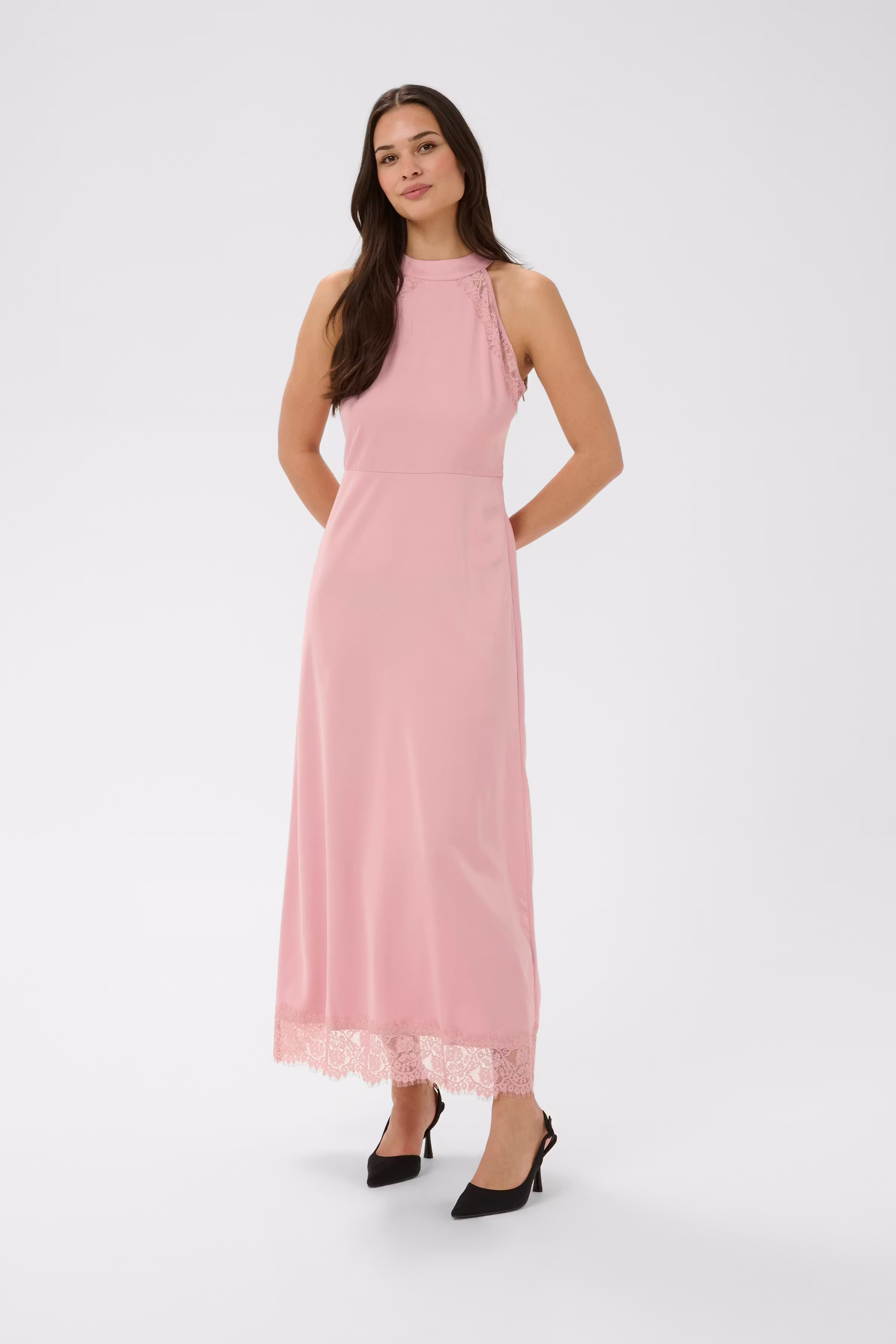 KAsadie Kjole LOOKBOOK FRONT 10512171-109900
