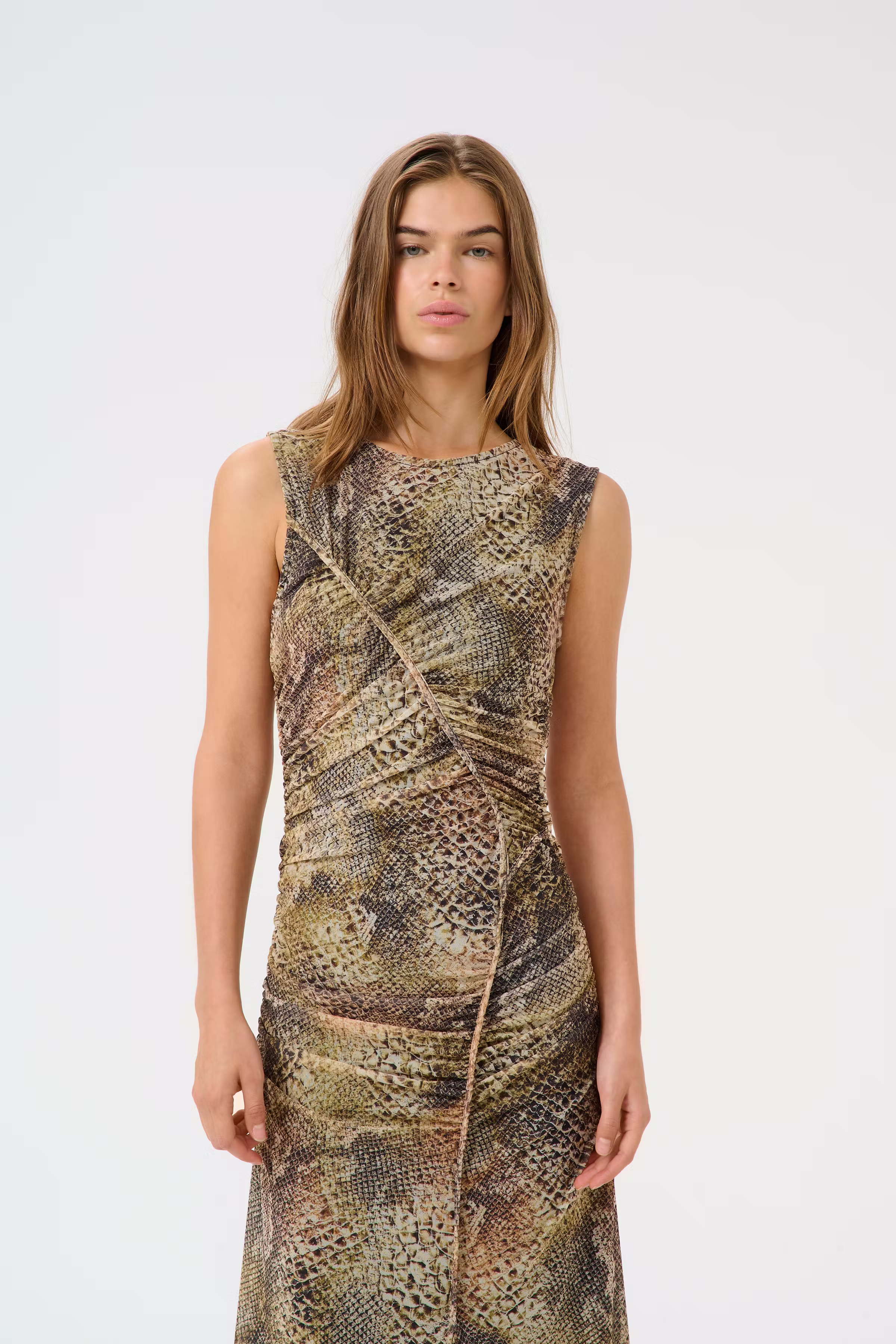 GZmenny Kjole LOOKBOOK FRONT 10910318-107549