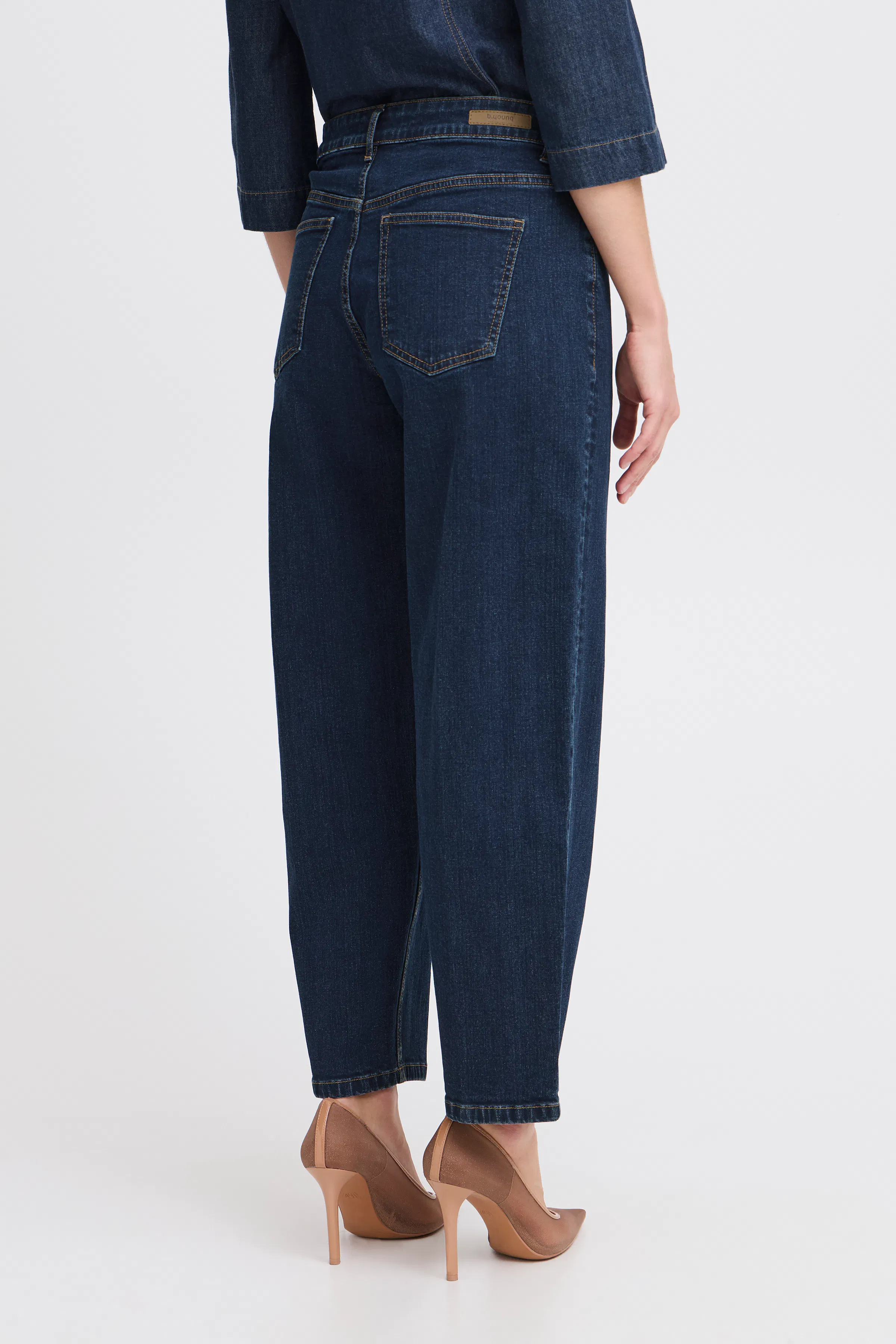 BYKOMMA Jeans LOOKBOOK BACK 20817027-205173