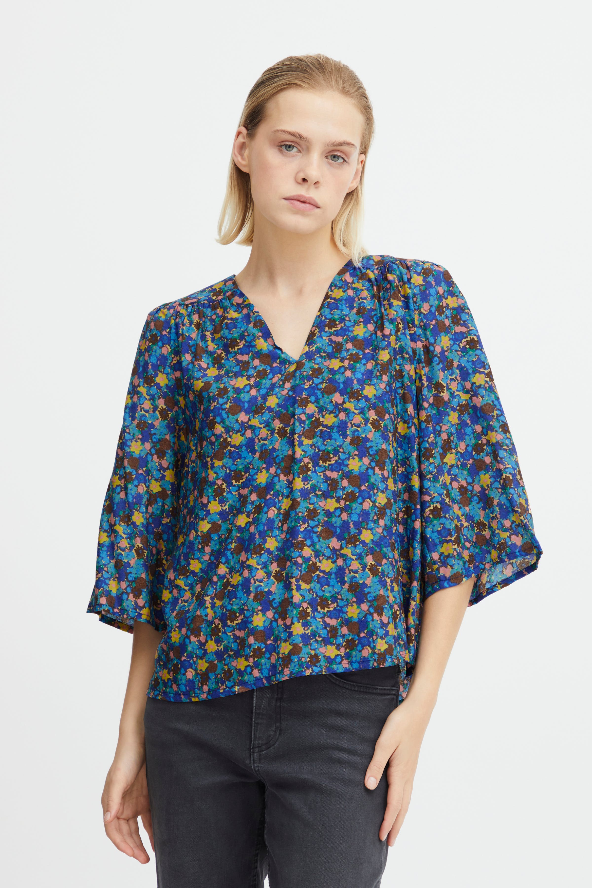 IHTILLA Blouse LOOKBOOK FRONT 20117921-174336