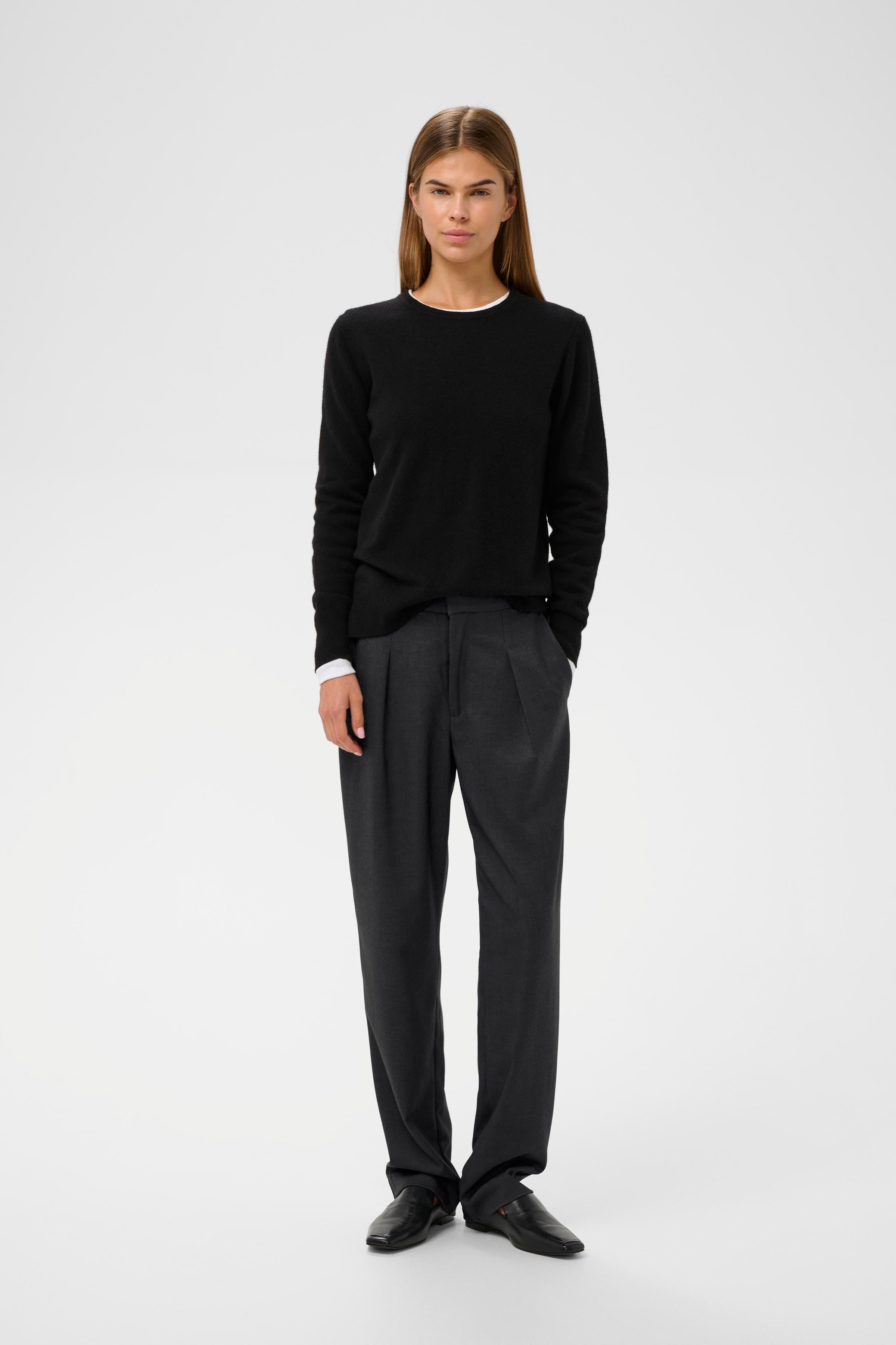 YuktaIW Hose LOOKBOOK FRONT 30111161-301744