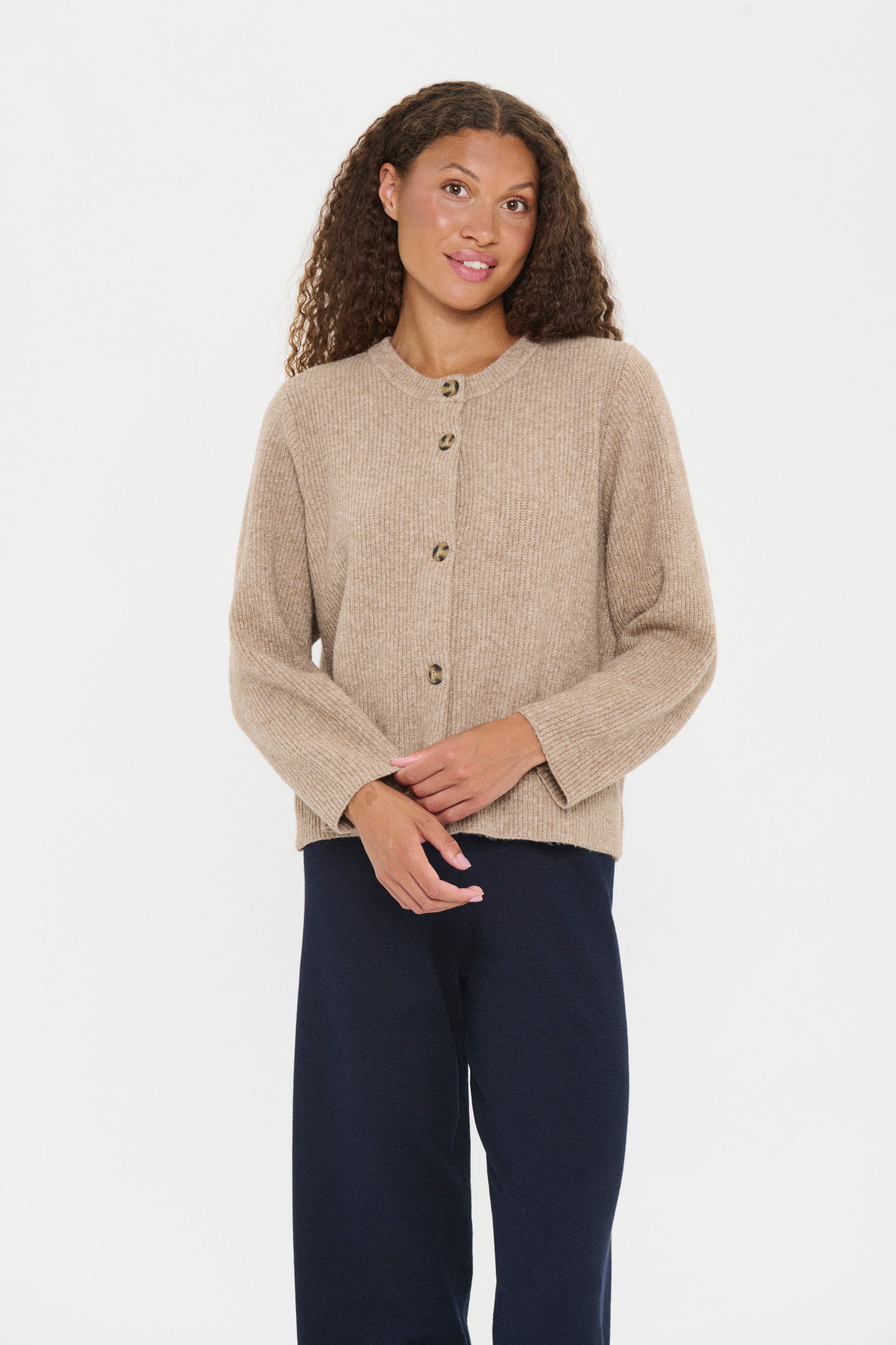 MaleenSZ Cardigan LOOKBOOK FRONT 30514452-161104
