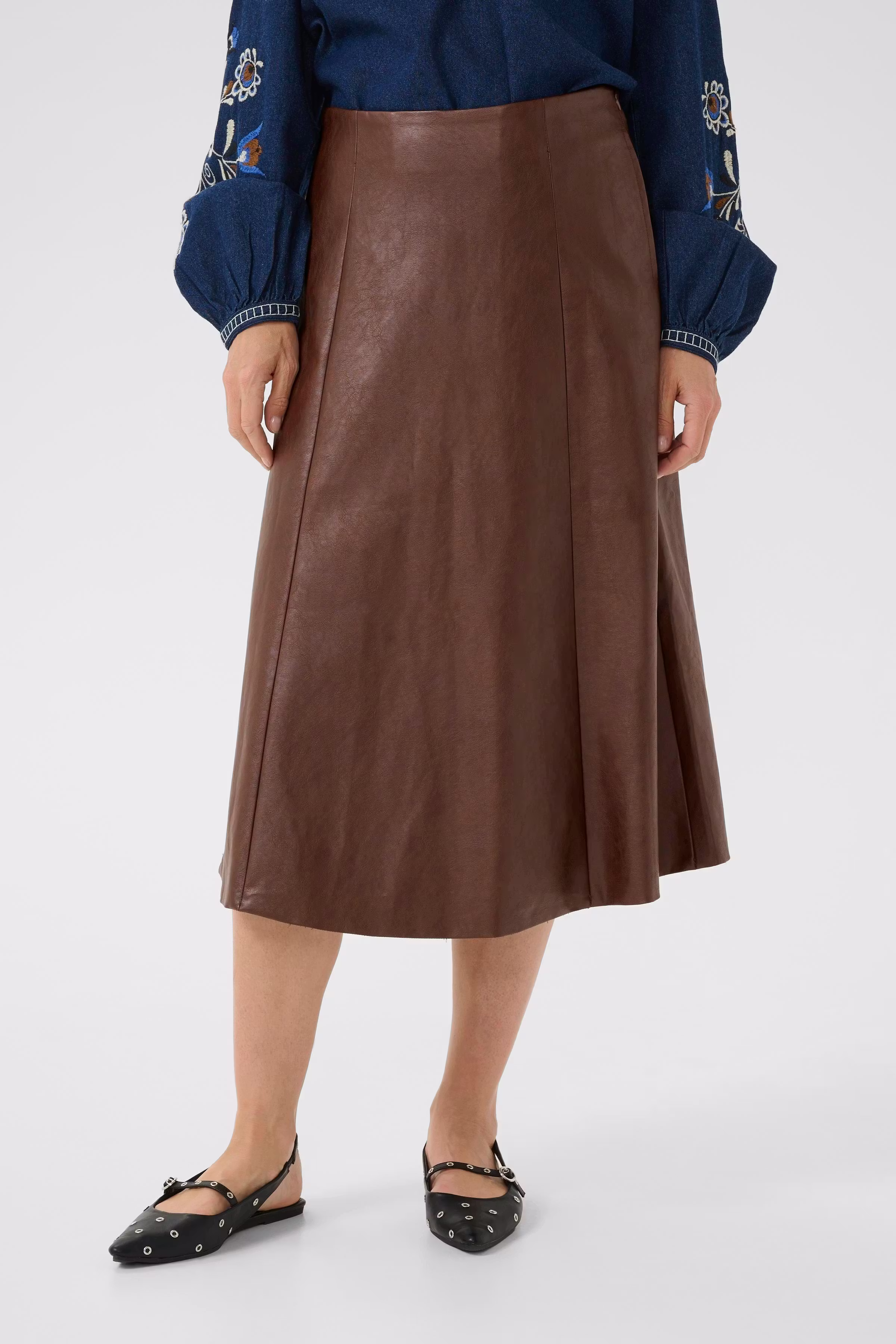 CRPaloma Skirt LOOKBOOK FRONT 10614242-108276