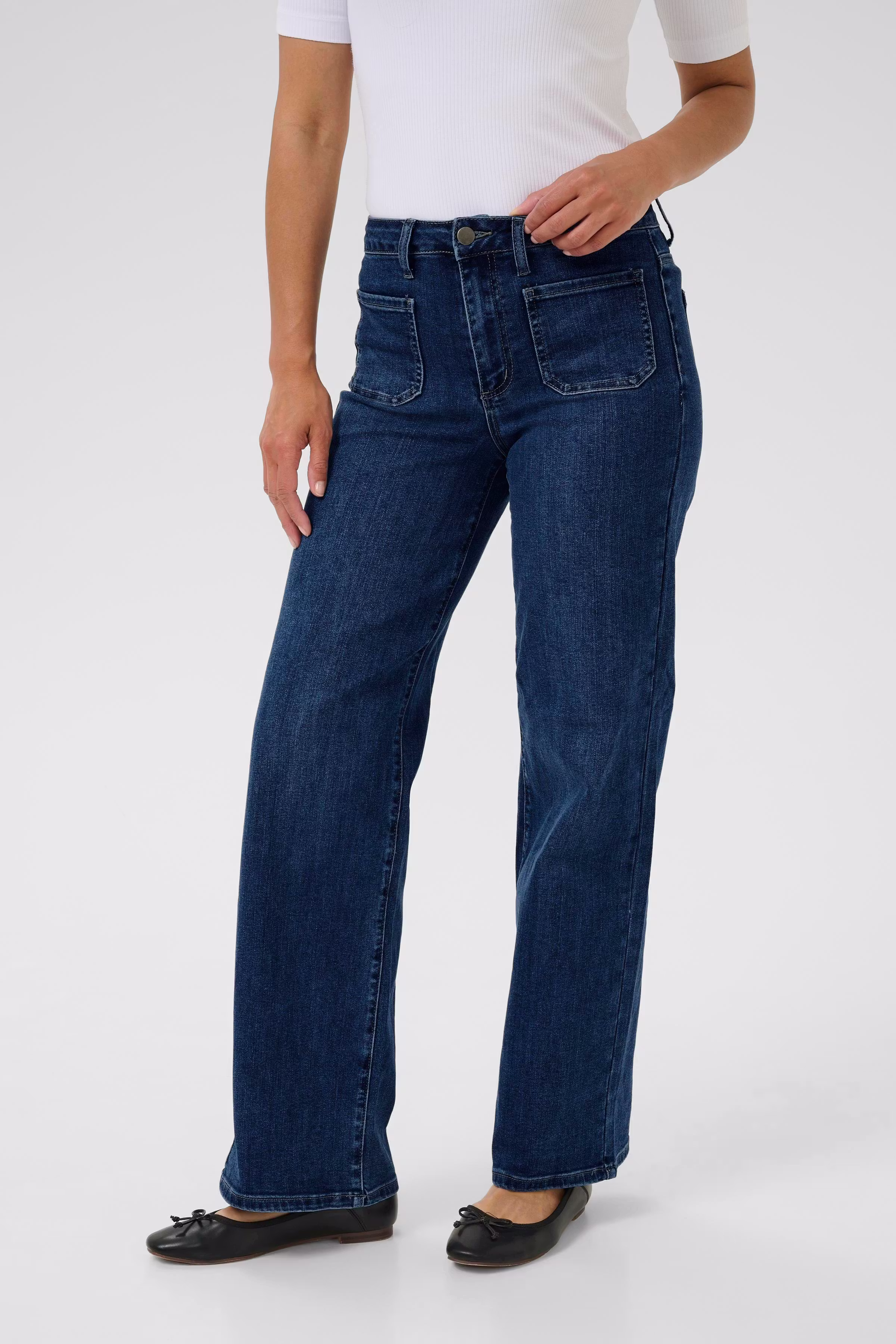 KAkarla Wide Jeans LOOKBOOK FRONT 10507619-104462