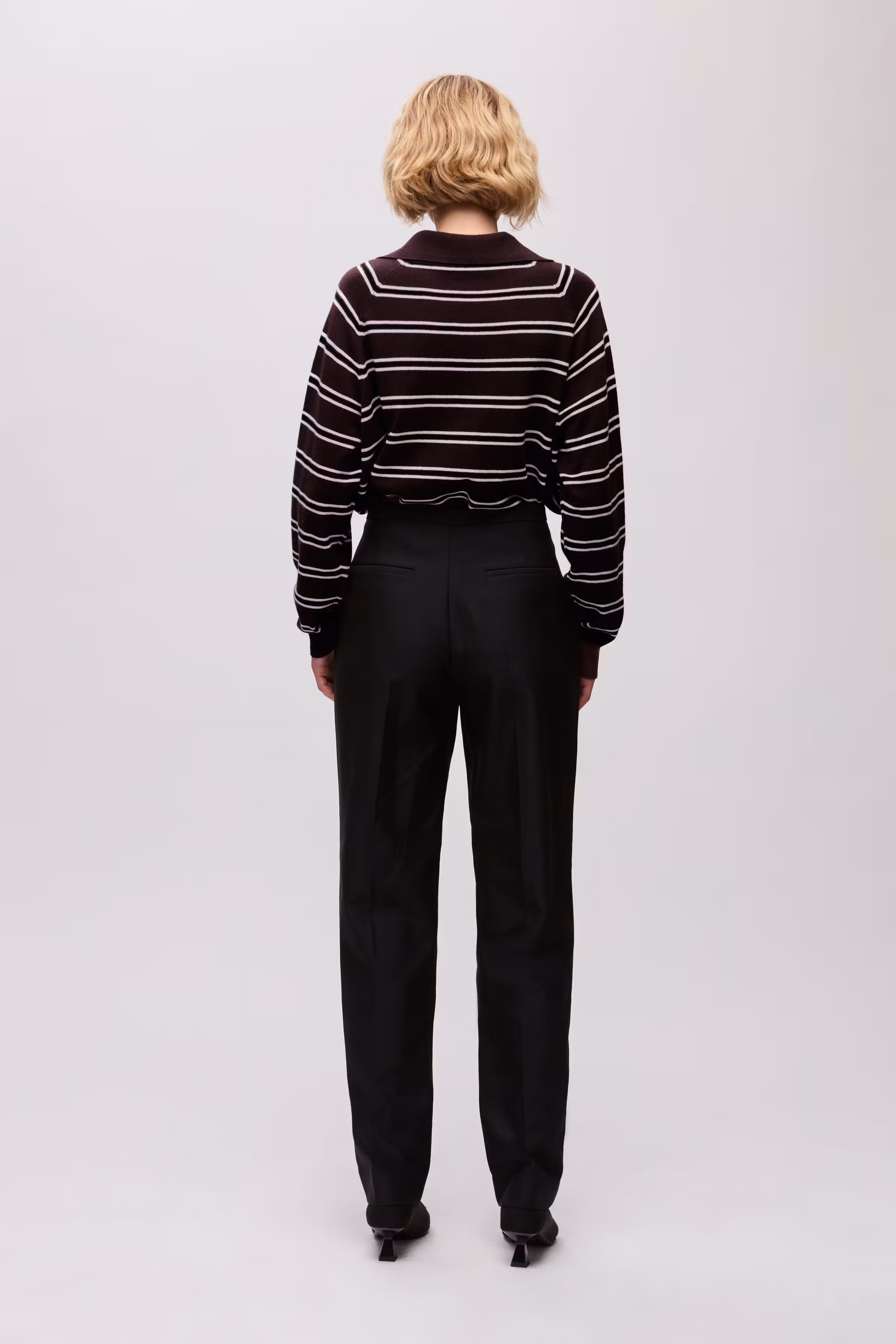 IOFarleigh Pullover LOOKBOOK BACK 30600163-MC2183