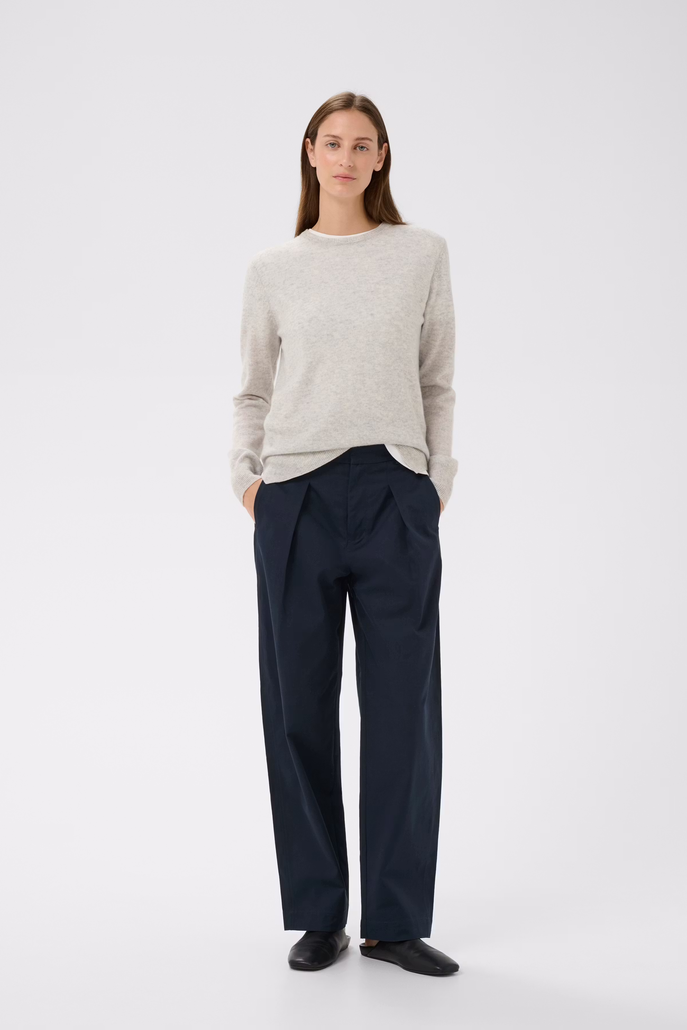 TinikkaIW Barrel Trousers LOOKBOOK FRONT 30111163-300005