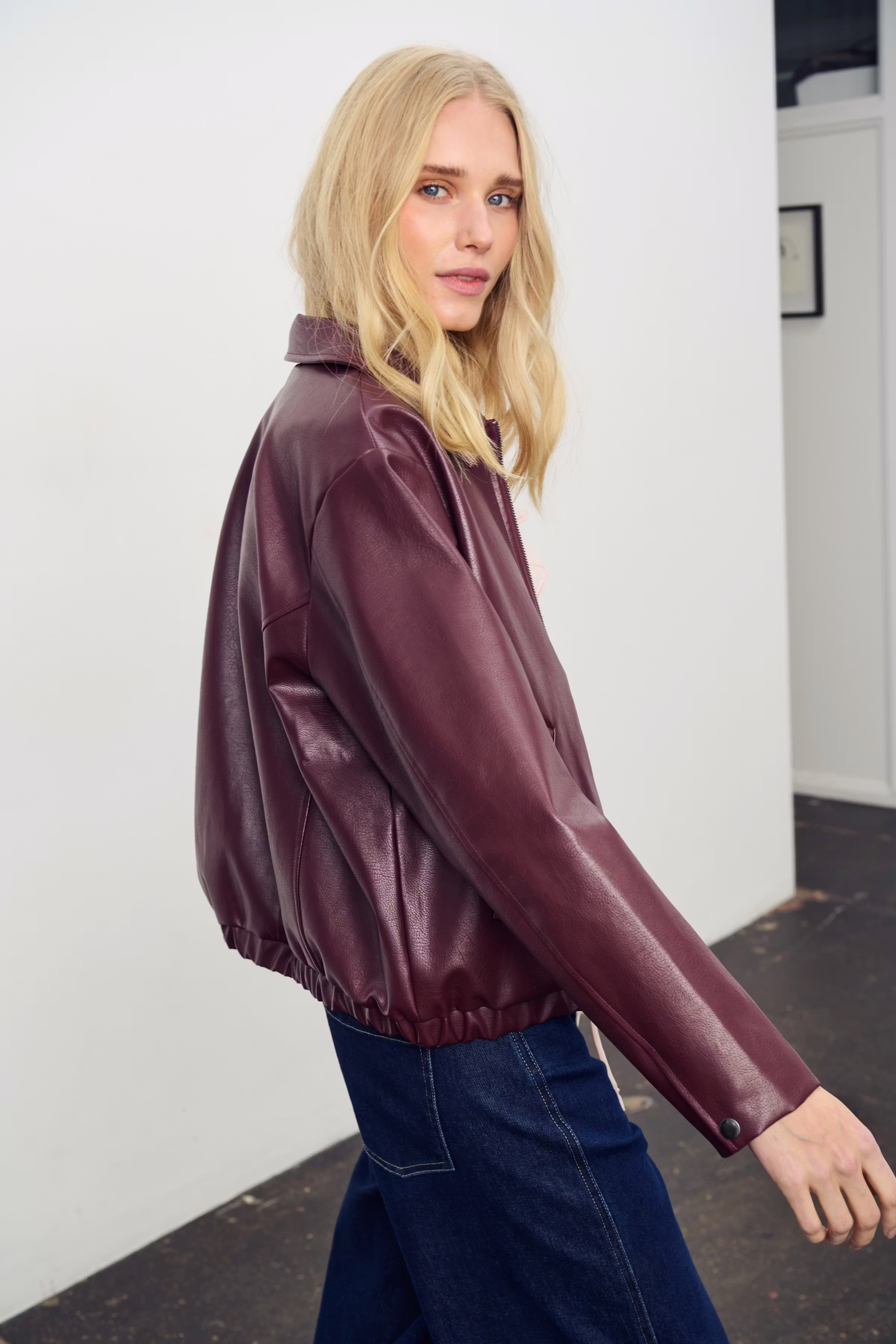 LaviniaSZ Causal jas LOCATION NONE 30514215-191625