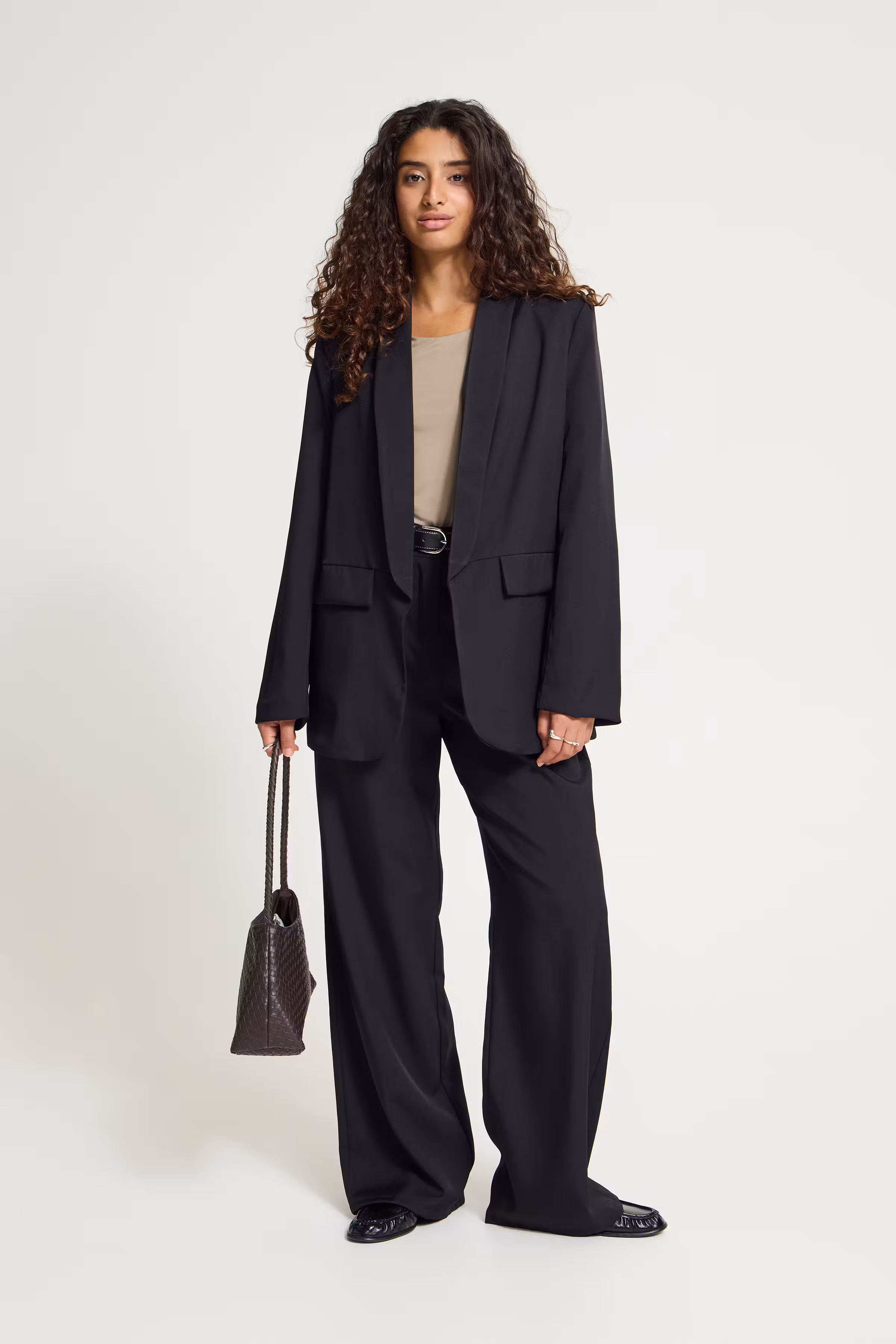 SBXGLORIUS Blazer LOOKBOOK FRONT 22101225-190303