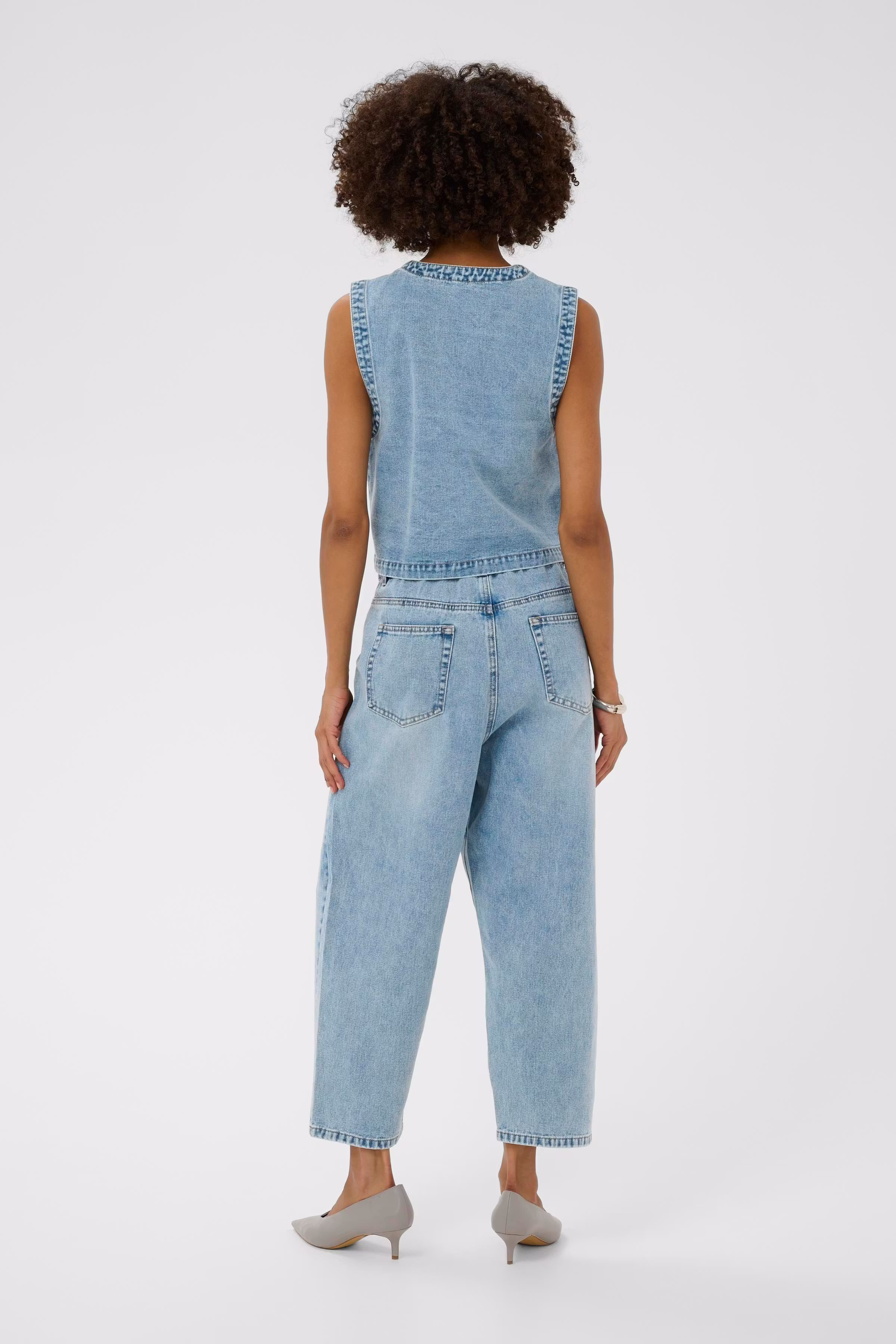 CUtiala Denimvest LOOKBOOK BACK 50112923-500027