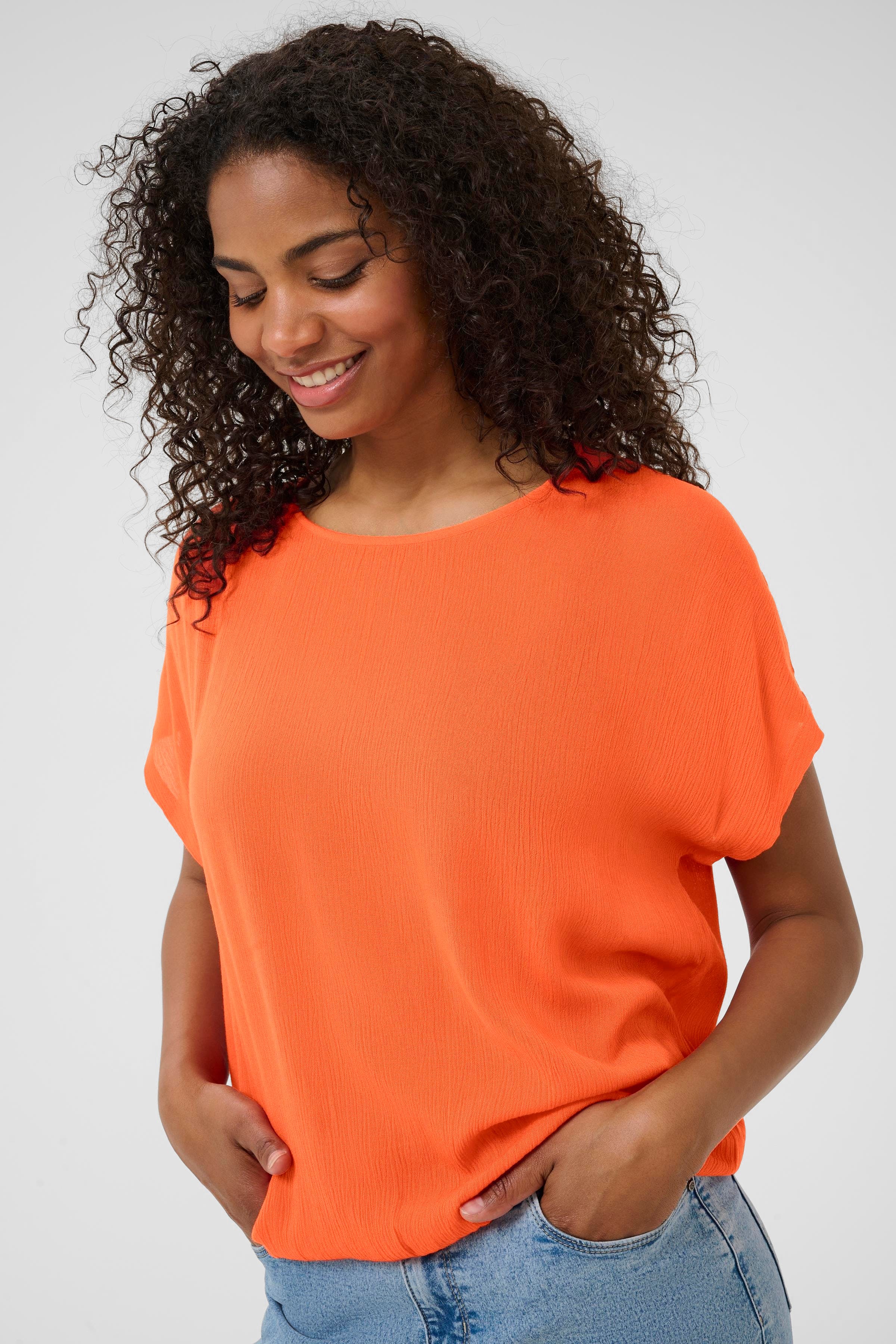 KAamber Bluse LOOKBOOK DETAIL 10500781-171558